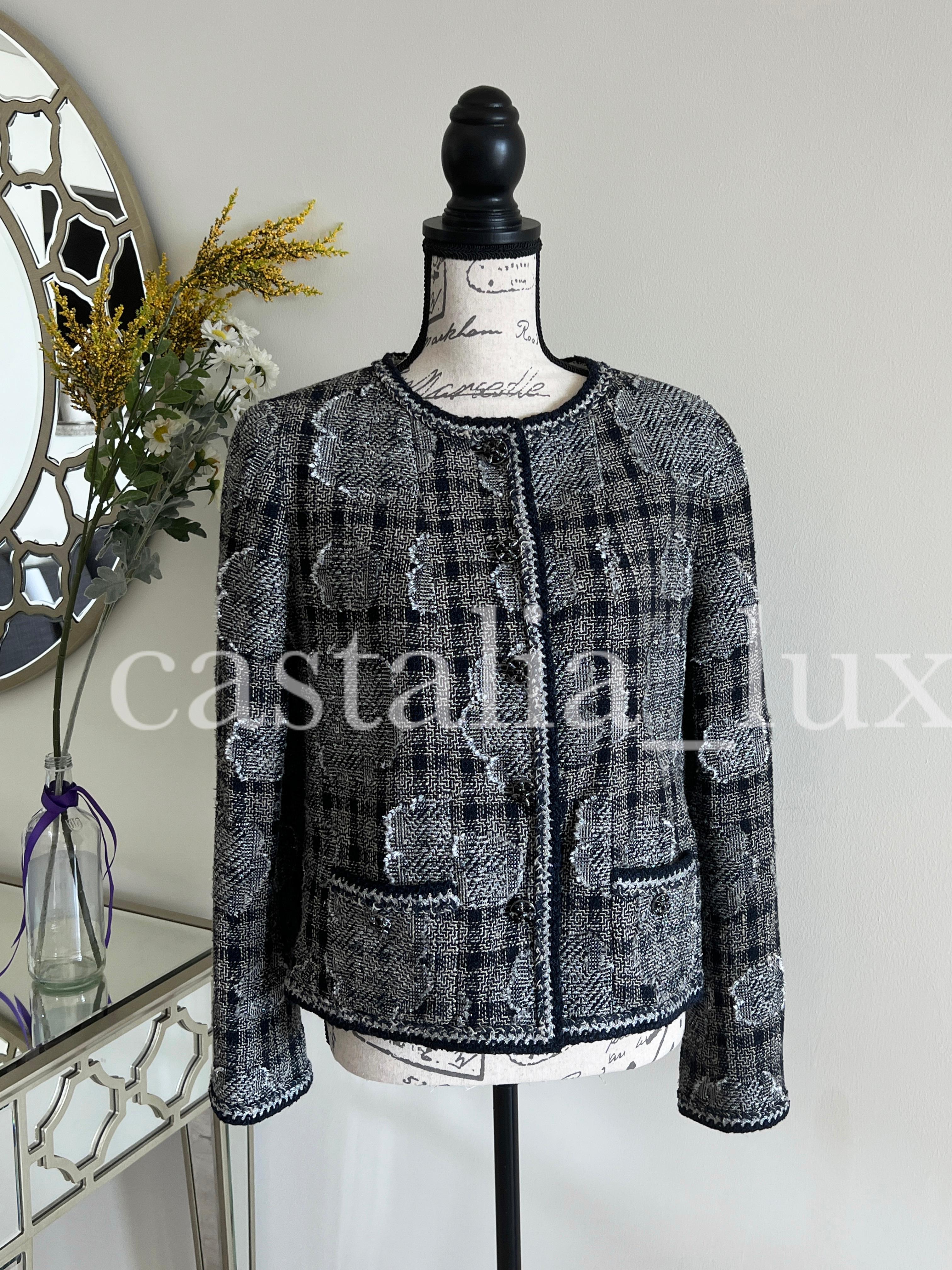Women's or Men's Chanel New Paris / New-York CC Jewel Buttons Tweed Jacket For Sale