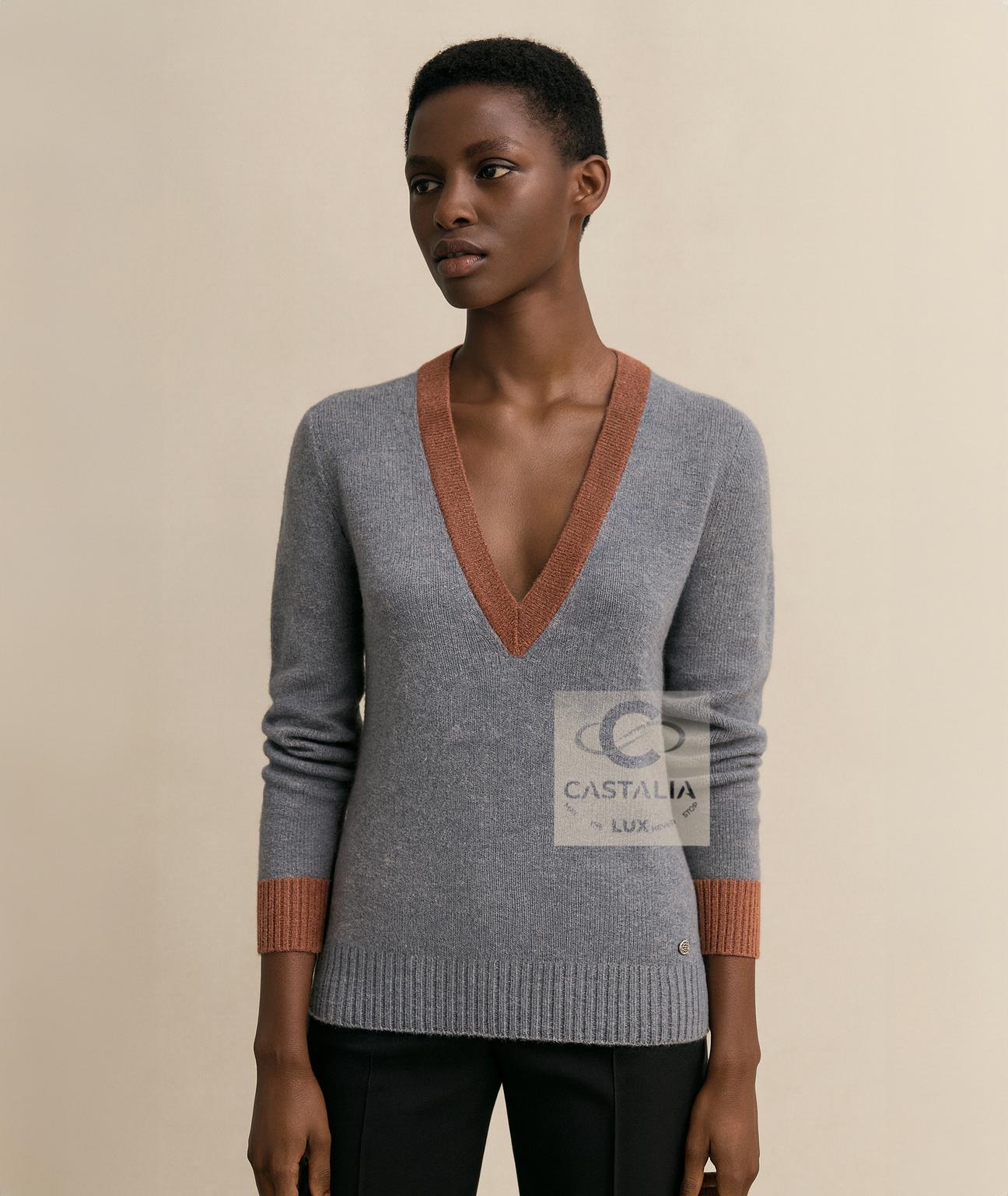 CHANEL New Paris / Rome Gris Runway Grey Jumper 36 FR en vente 5