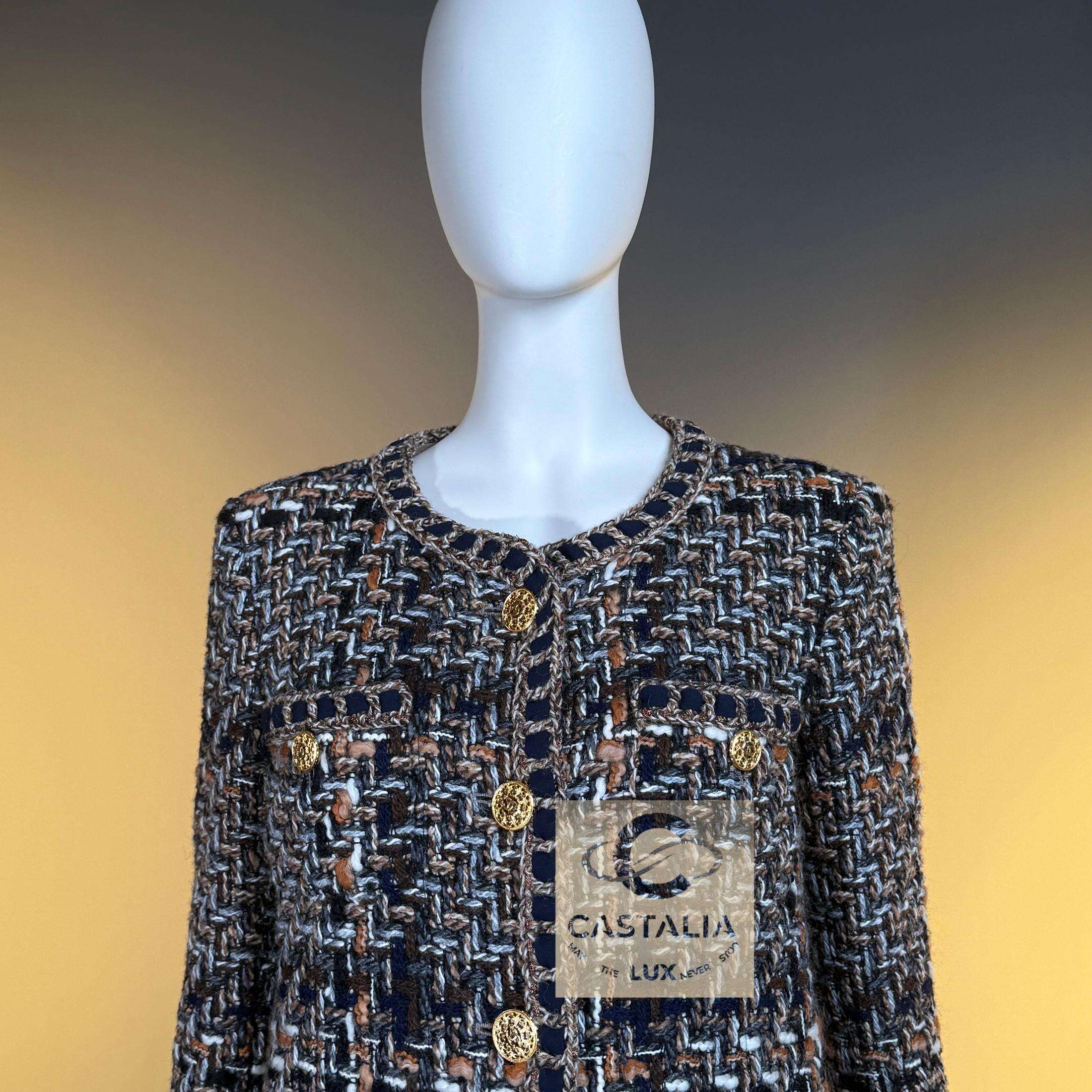 Chanel New Paris / ROME Legend Giacca in tweed beige 36 FR in vendita 6