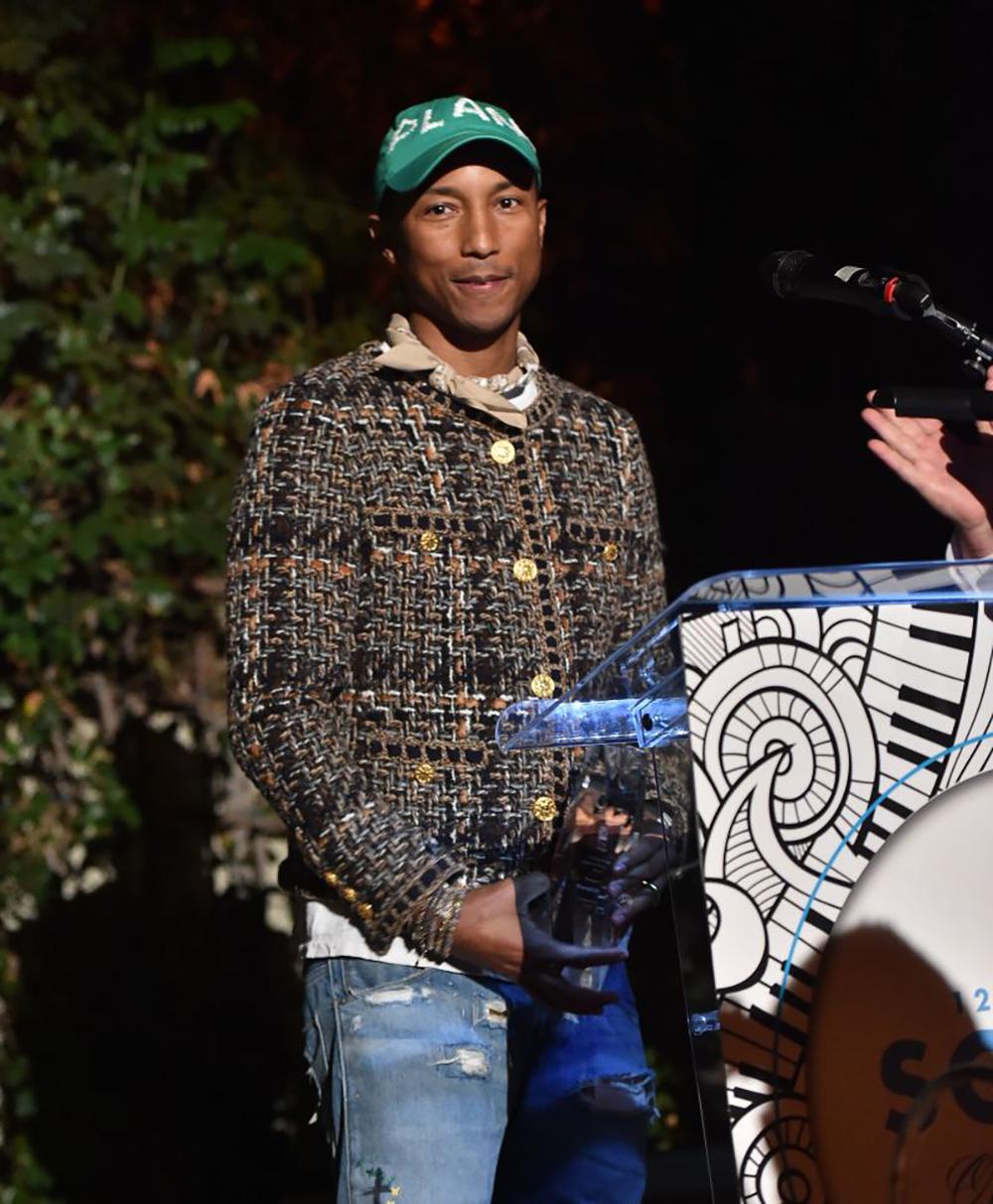 Chanel New Paris / ROME Legend Giacca in tweed beige 36 FR In condizioni Nuovo in vendita a Dubai, AE