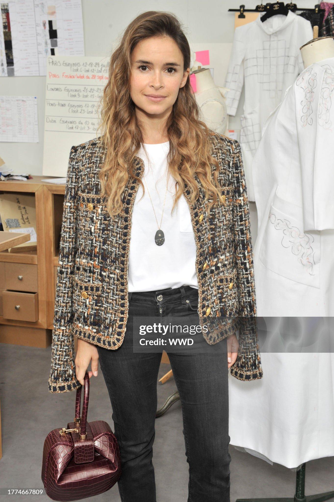 Chanel New Paris / ROME Legend Giacca in tweed beige 36 FR in vendita 4