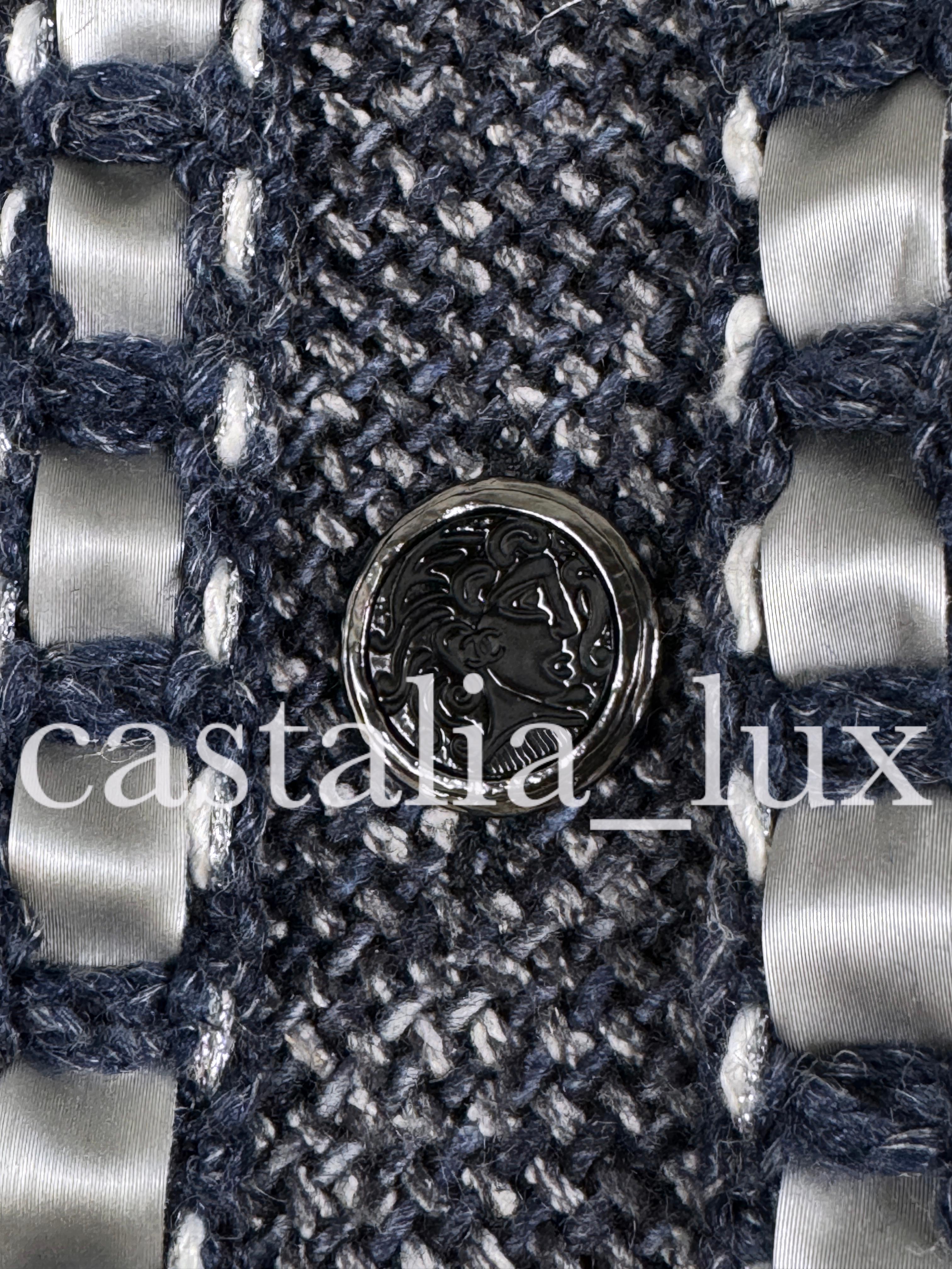 Chanel New Paris / Vestito in tweed di Roma 2