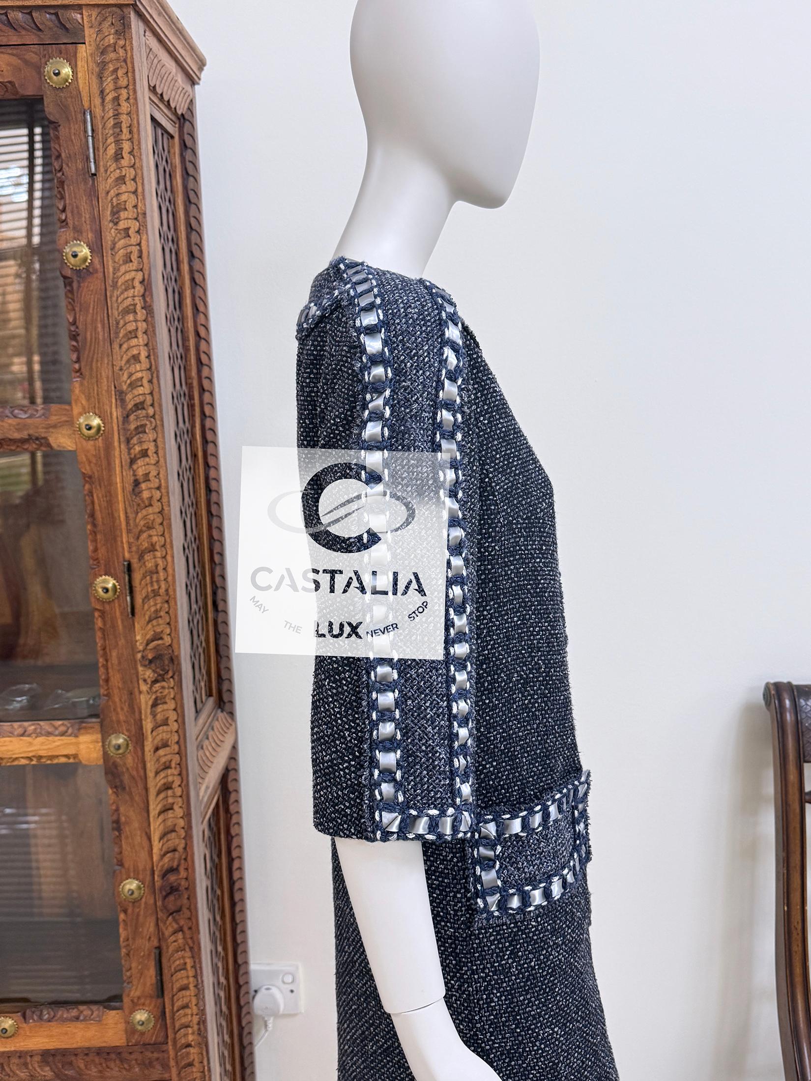 Chanel New Paris / Rome Tweed Dress with Cassette Trim 34 FR For Sale 11