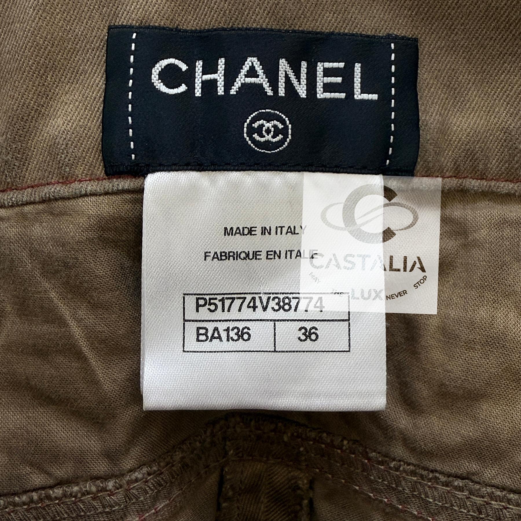 Chanel New Paris / Salzburg Beige Denim Embroidered Shorts 36 FR For Sale 9
