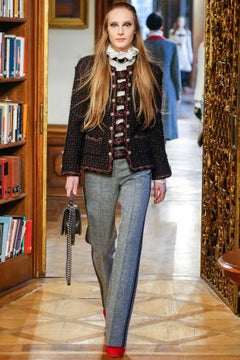 CHANEL New Paris / SALZBURG Iconic Navy Tweed Jacket 36 FR