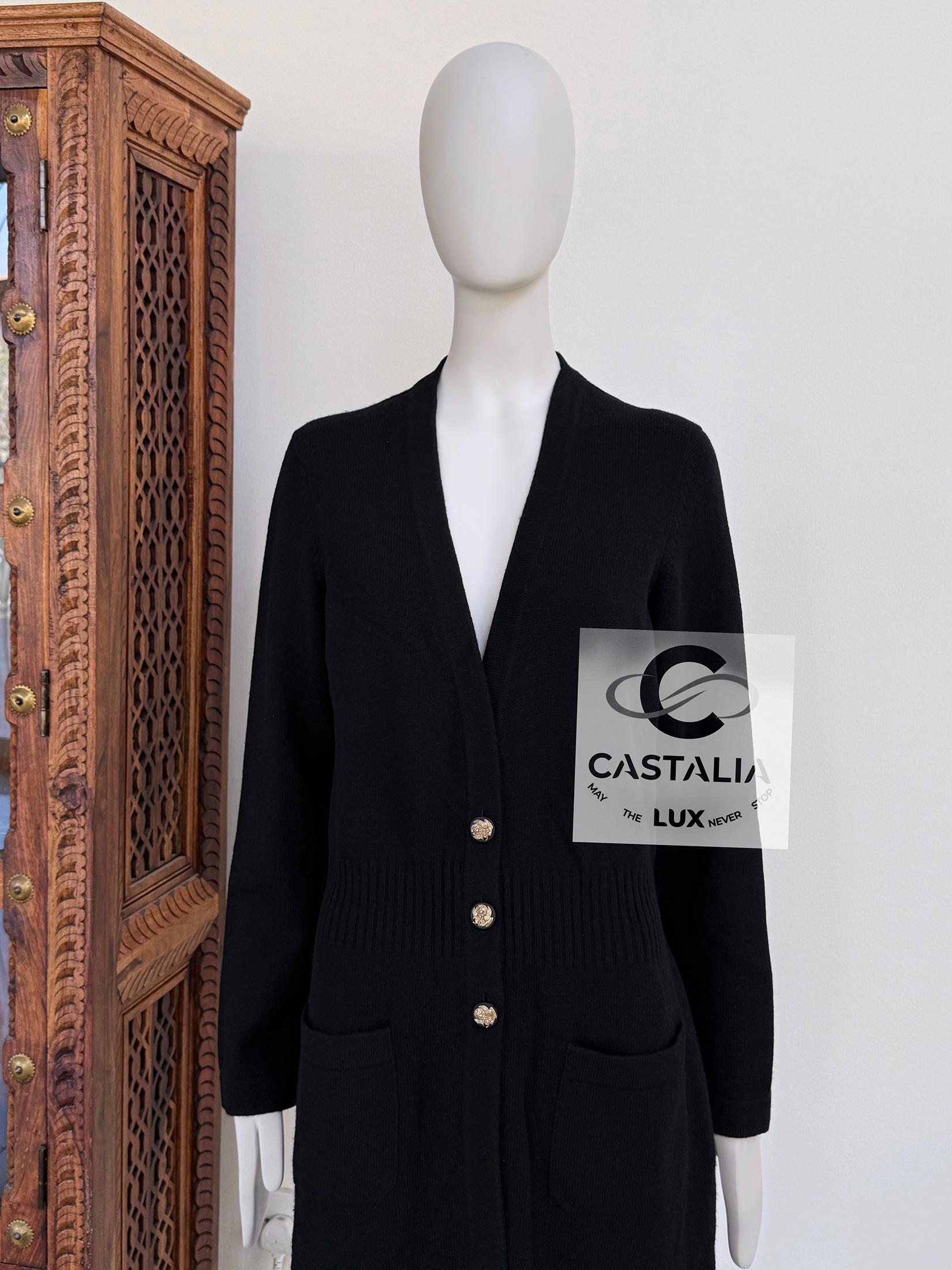 Chanel New Paris / Venice Black Cashmere Cardi Coat 46 FR For Sale 2