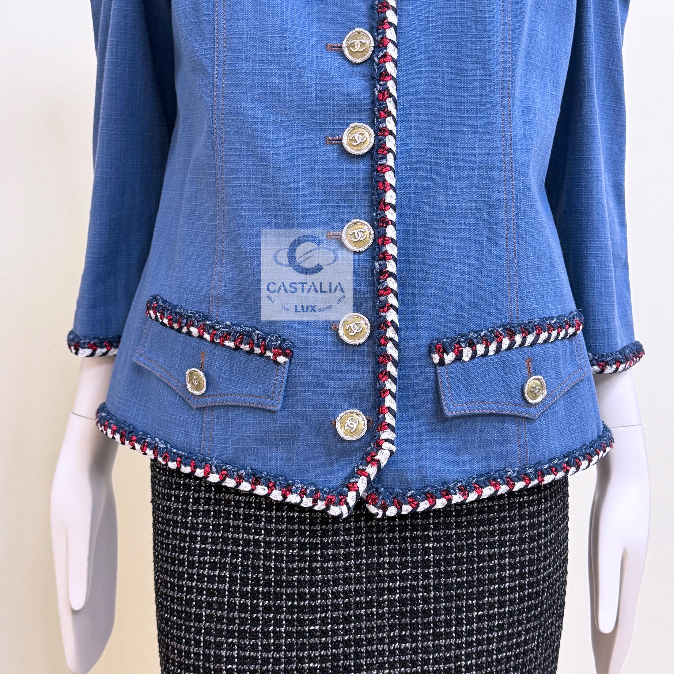 Chanel New Paris / Versailles Giacca di jeans stile barocco 42 FR in vendita 6