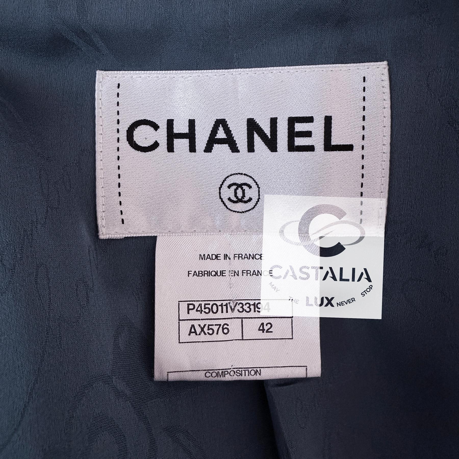 Chanel New Paris / Versailles Baroque Style Denim Jacket 42 FR For Sale 9