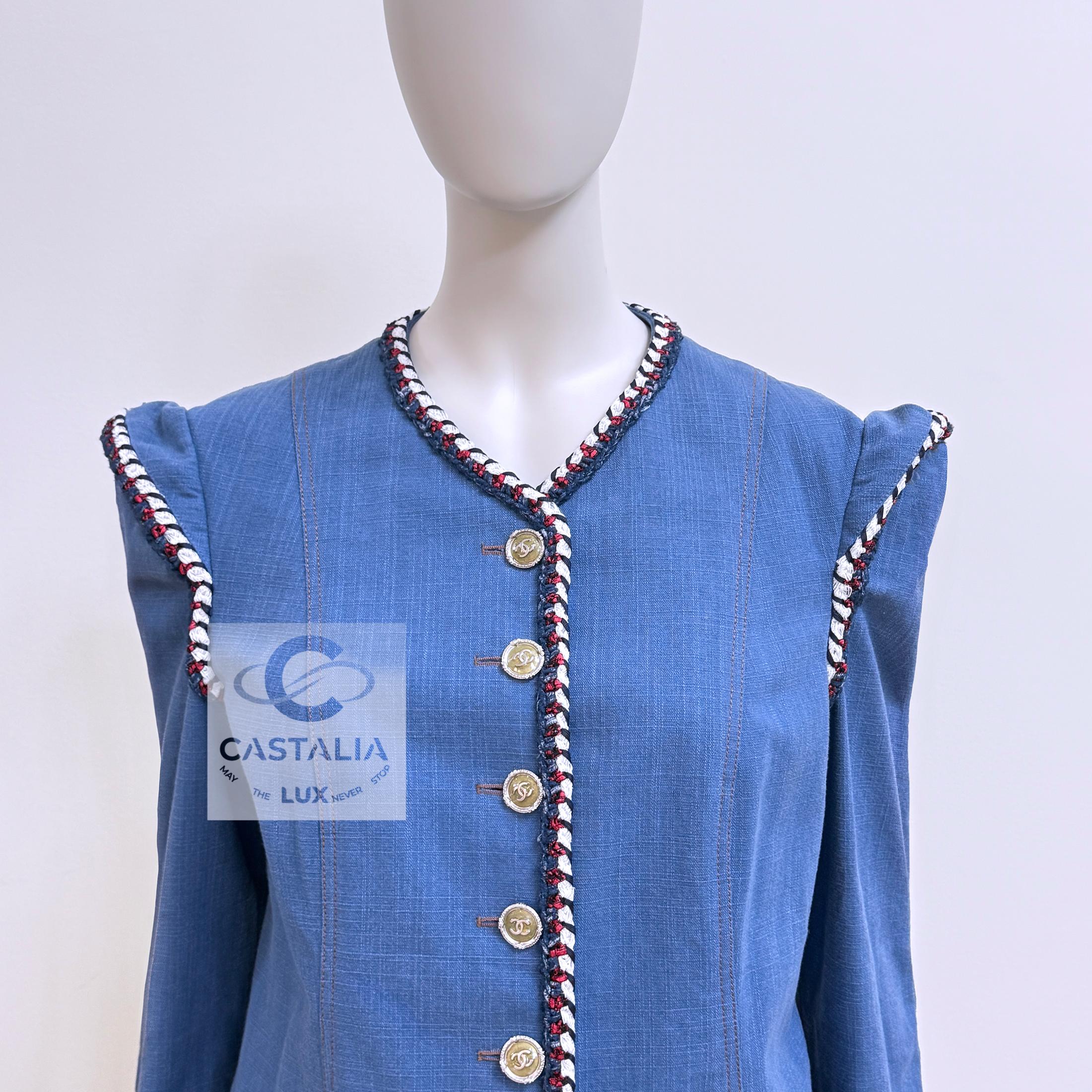 CHANEL Nuevo París / Versalles Chaqueta vaquera estilo barroco 42 FR Azul en venta