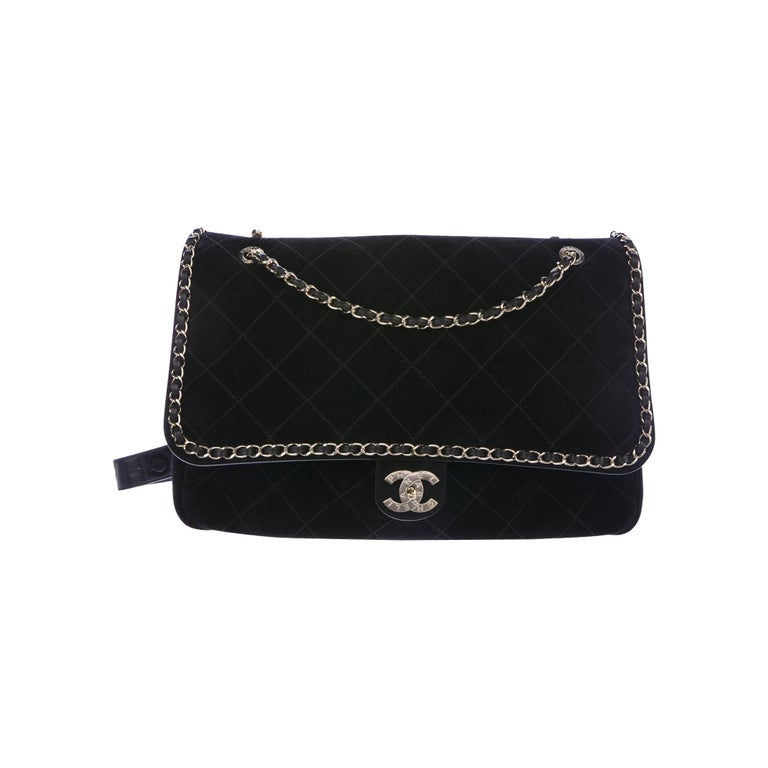 Chanel Travel bag in Black Fabric – Fancy Lux