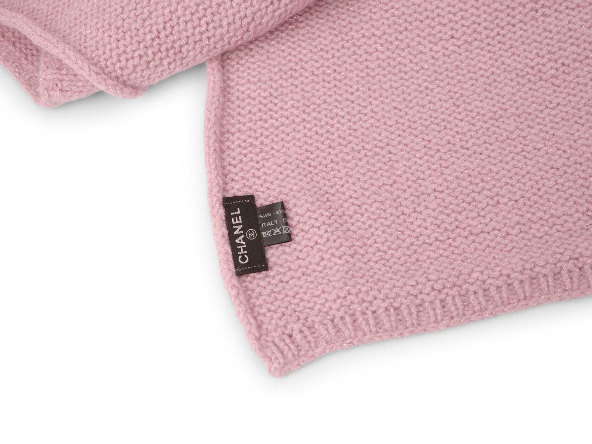 Chanel New Pink Cashmere Knit Hat Gloves Scarf Set im Angebot 7