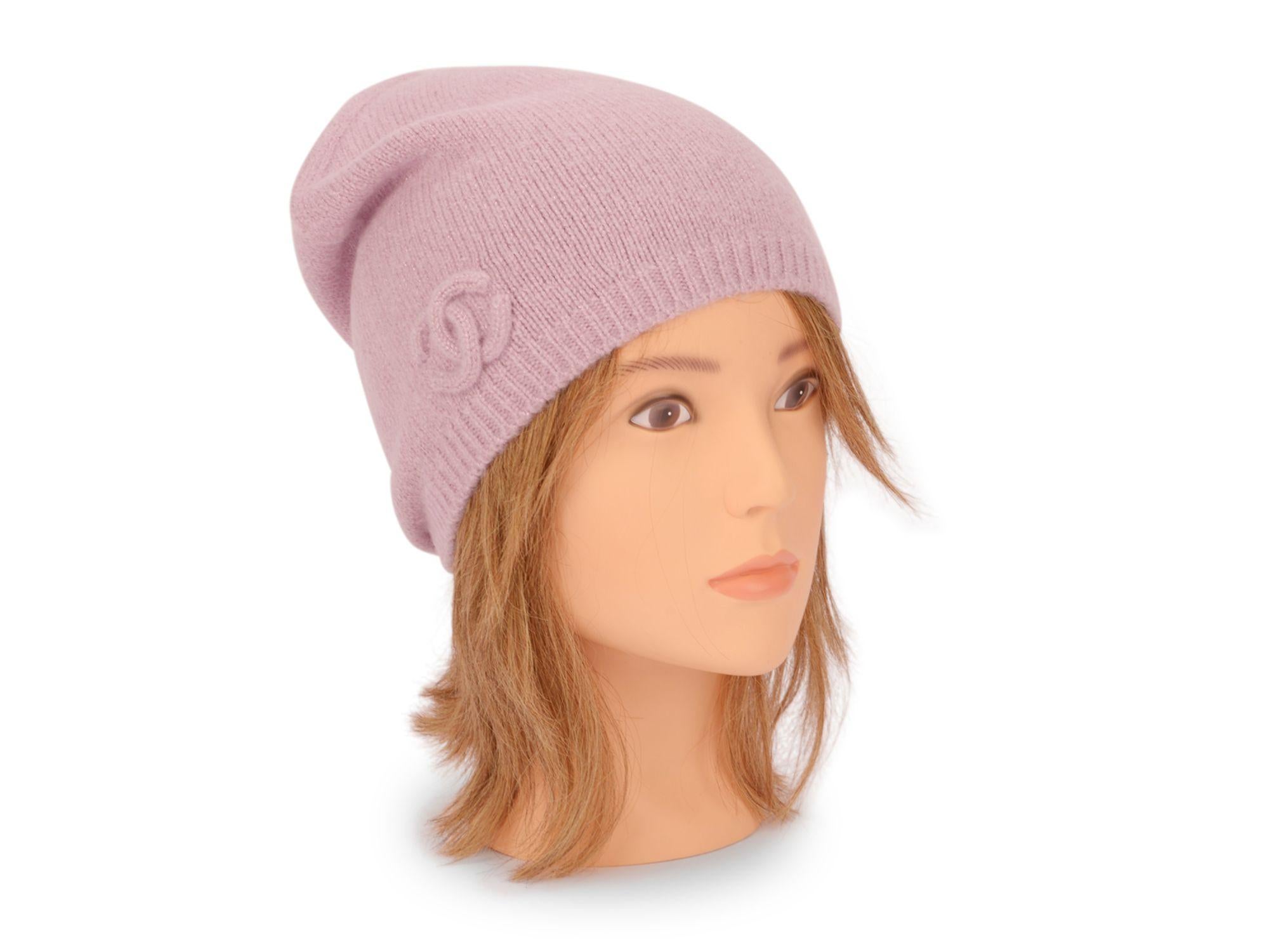 Chanel New Pink Cashmere Knit Hat Gloves Scarf Set (Beige) im Angebot