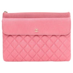 CHANEL NEW Pink Metallic Caviar Leather Gold Cosmetic Vanity Clutch Bag