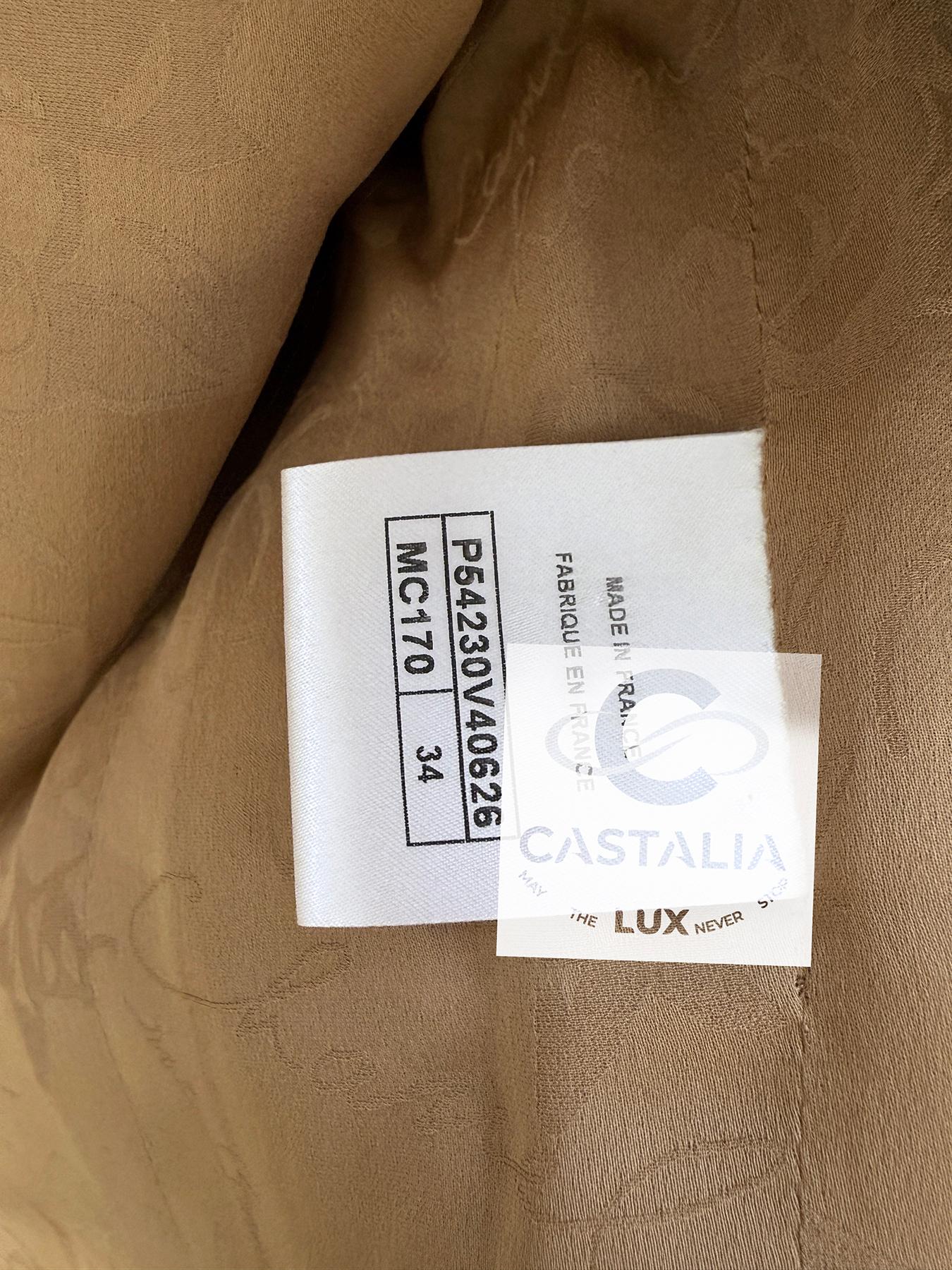 Chanel New Rare Paris / Rome Runway Beige Tweed Jacket 34 FR For Sale 14