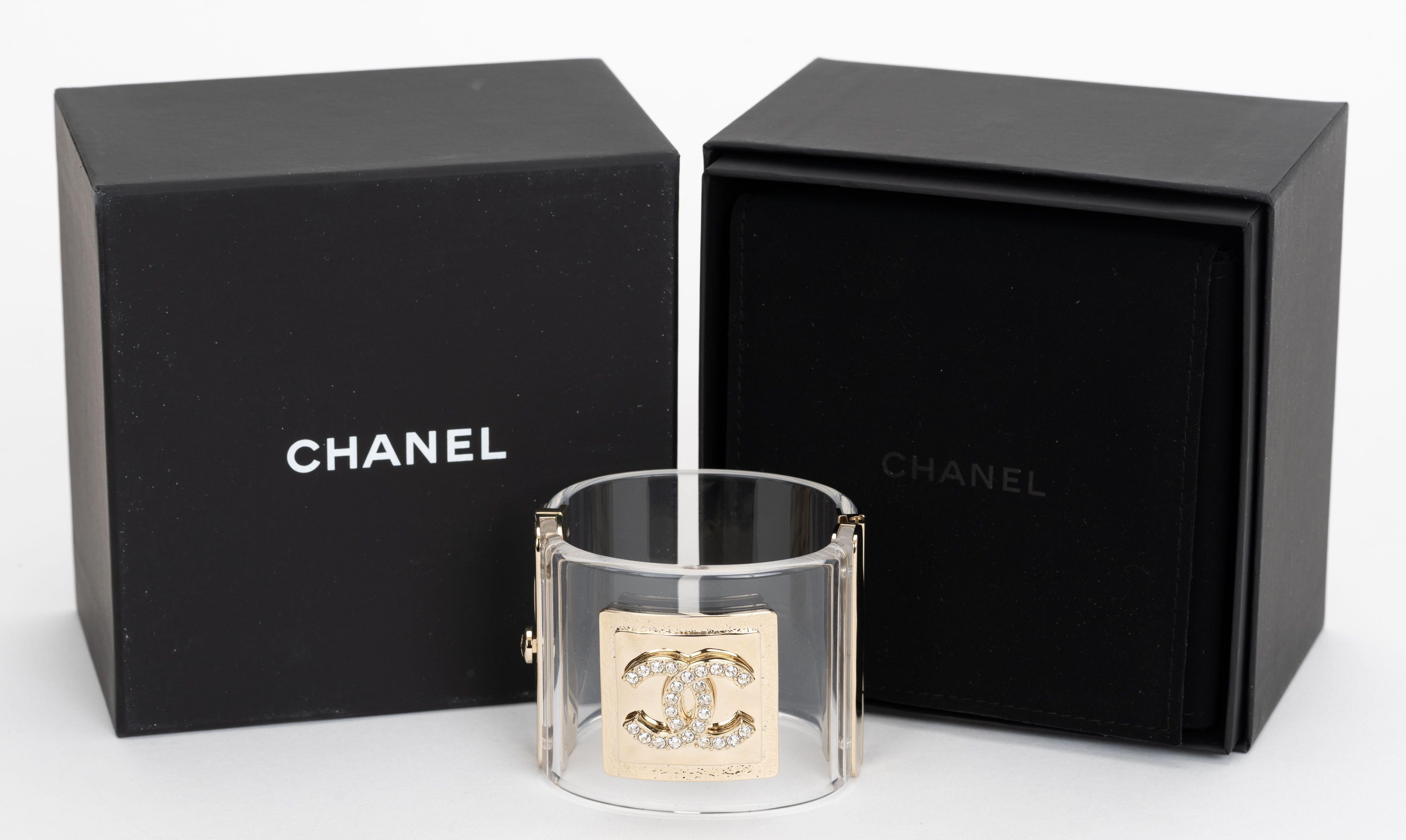 Chanel New Resin and Strass CC Cuff For Sale 3