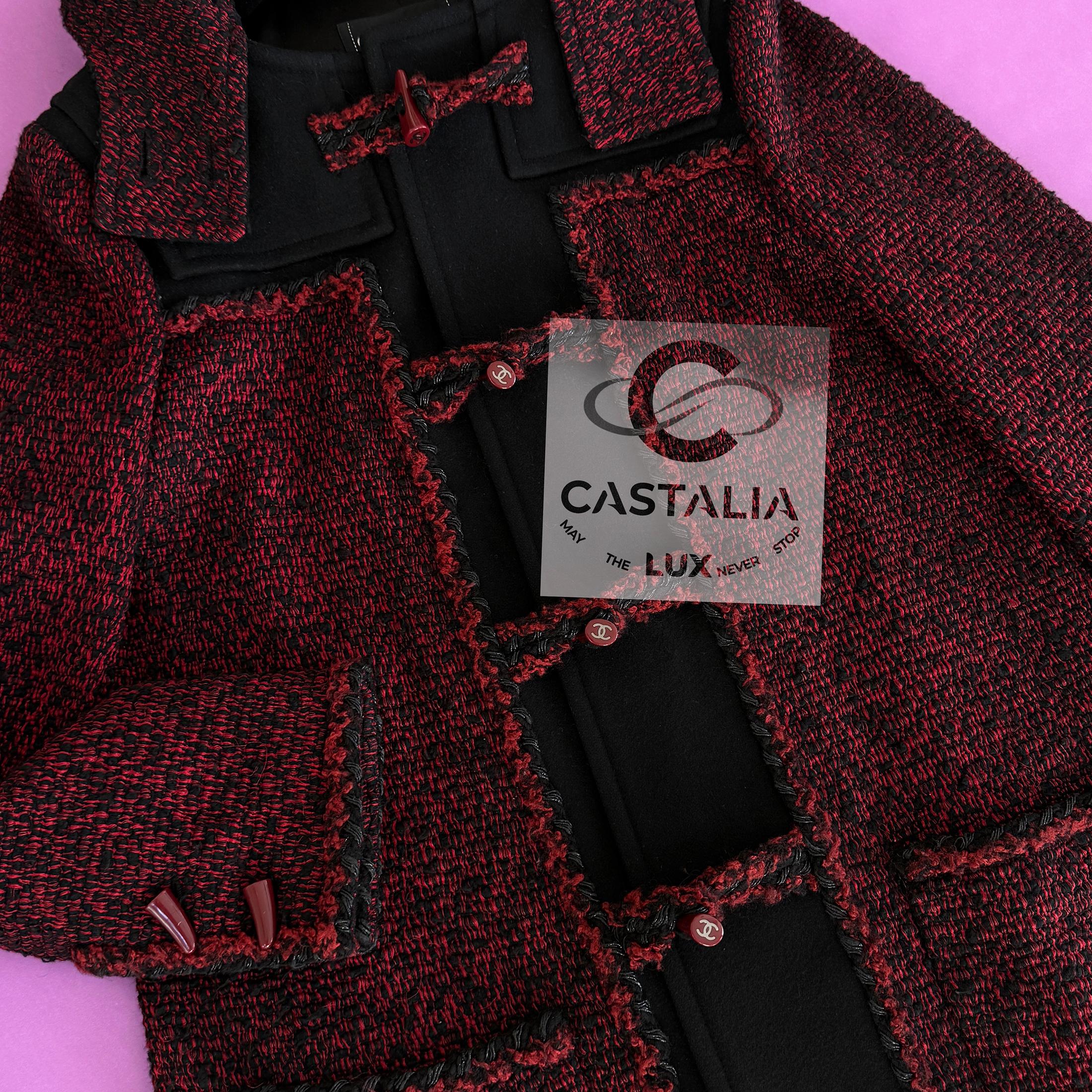 Chanel New Runway Burgundy Tweed Parka Coat 42 FR For Sale 4