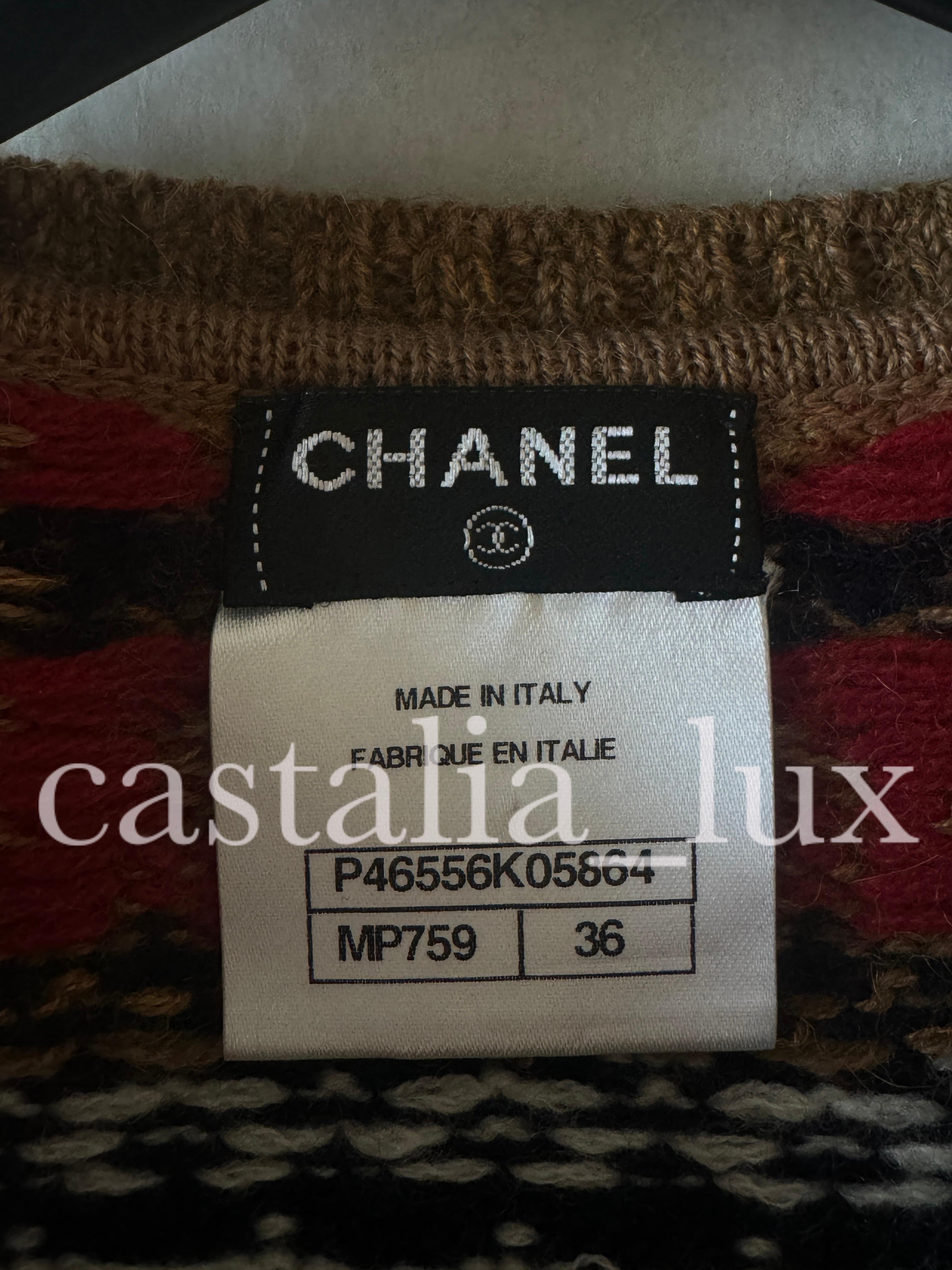 Chanel New Runway CC Logo Cashmere Maxi Dress And Giant Scarf en vente 11