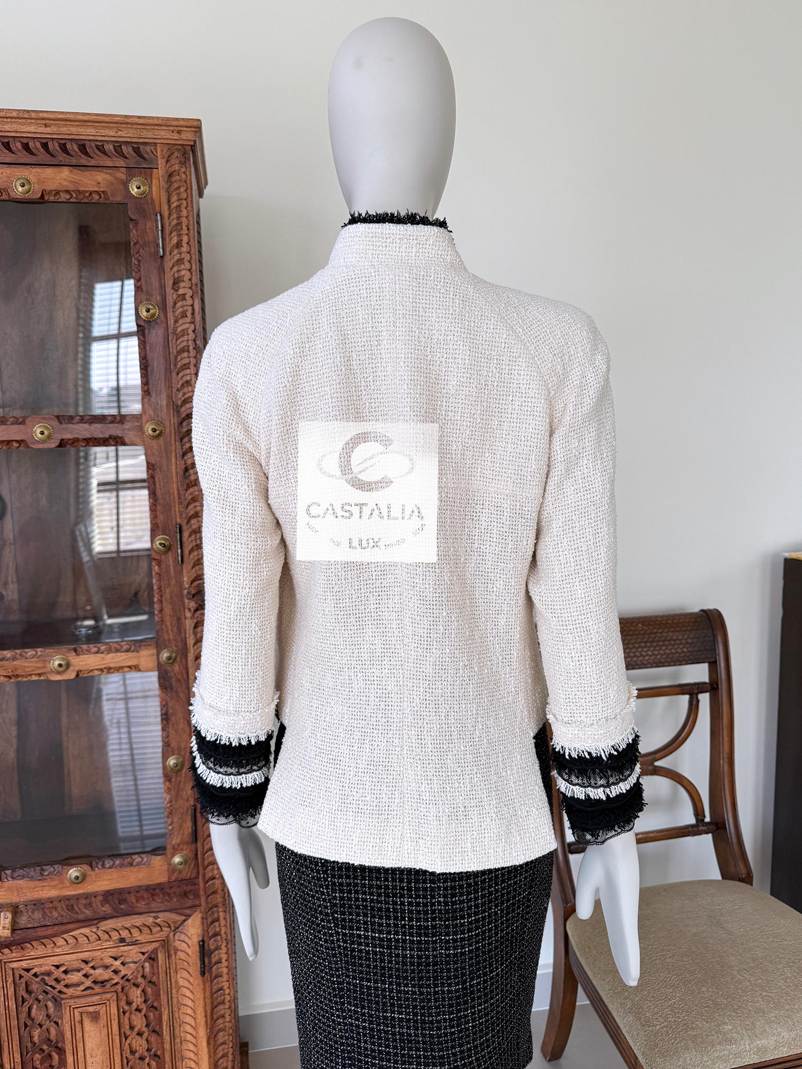 Chanel New Runway Lesage Tweed Jacket with Lace Accents 38 FR For Sale 7