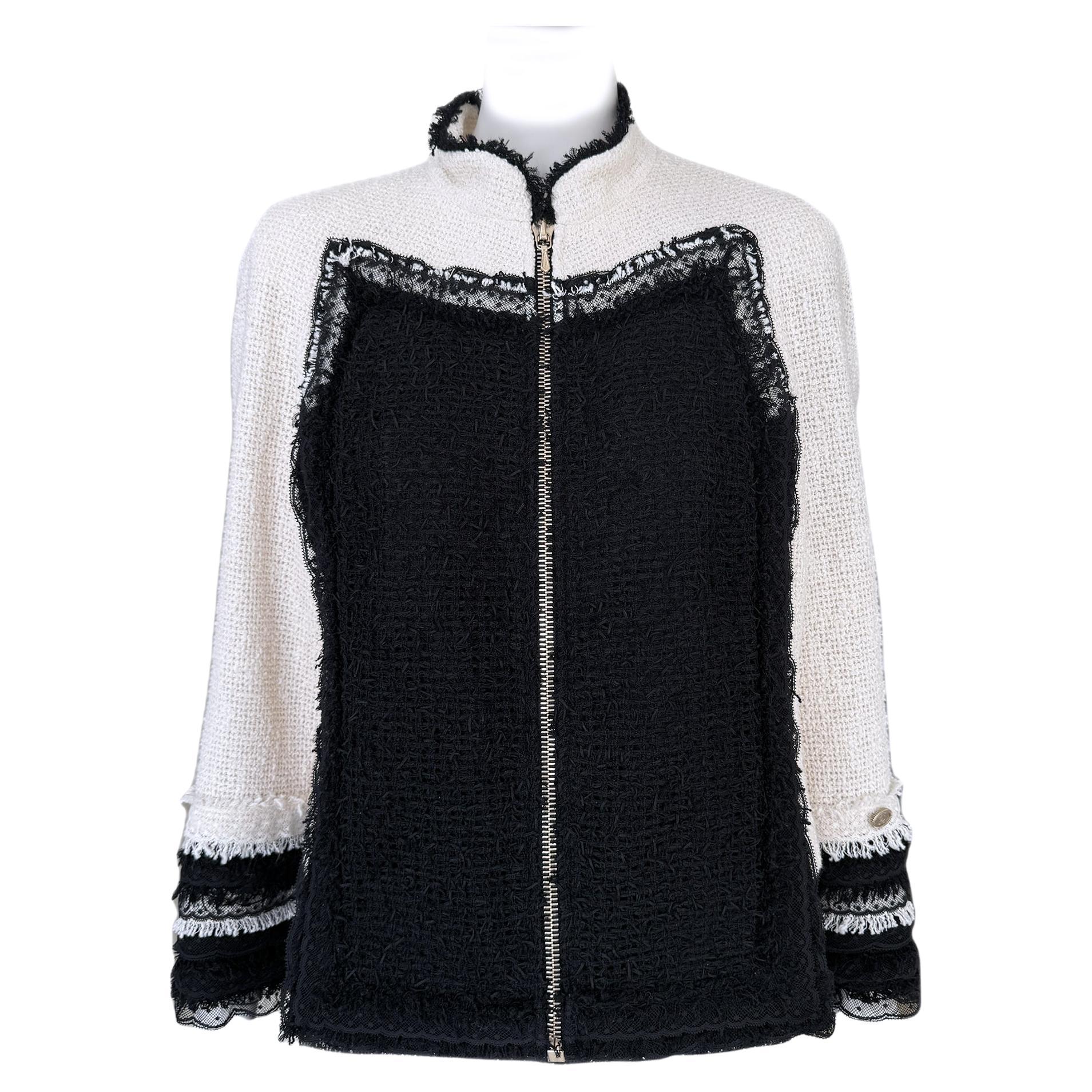 Chanel New Runway Lesage Tweed Jacket with Lace Accents 38 FR For Sale