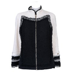 Chanel New Runway Lesage Tweed Jacket with Lace Accents 38 FR