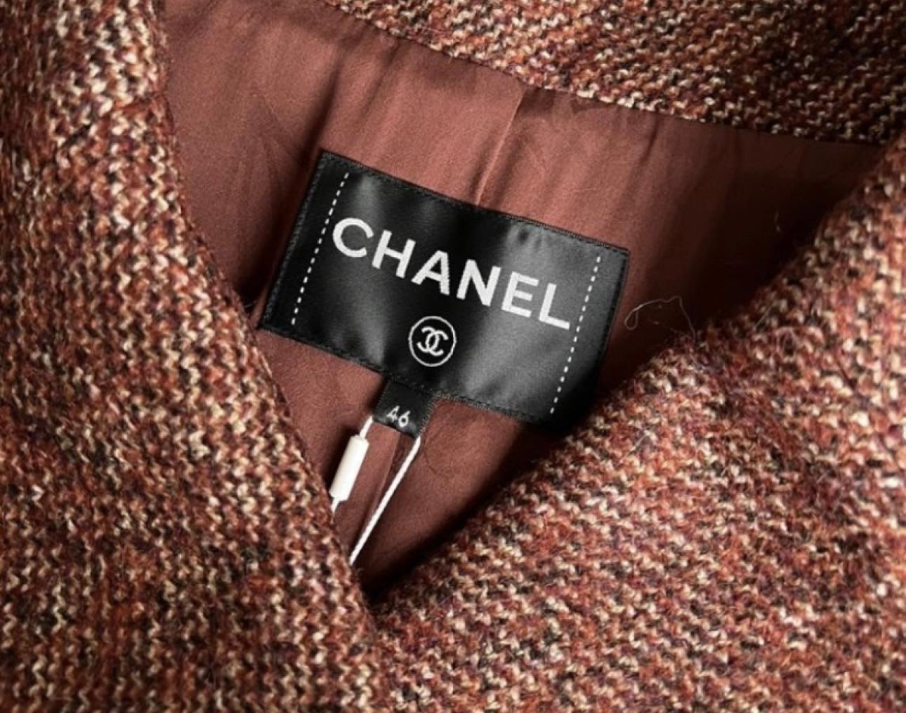 Chanel New Runway Paris / Hamburg Tweed Jacket For Sale 2