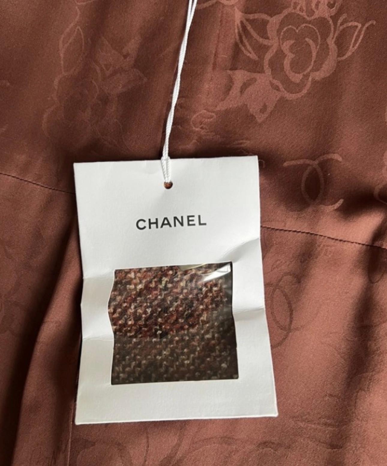 Chanel New Runway Paris / Hamburg Tweed Jacket For Sale 4