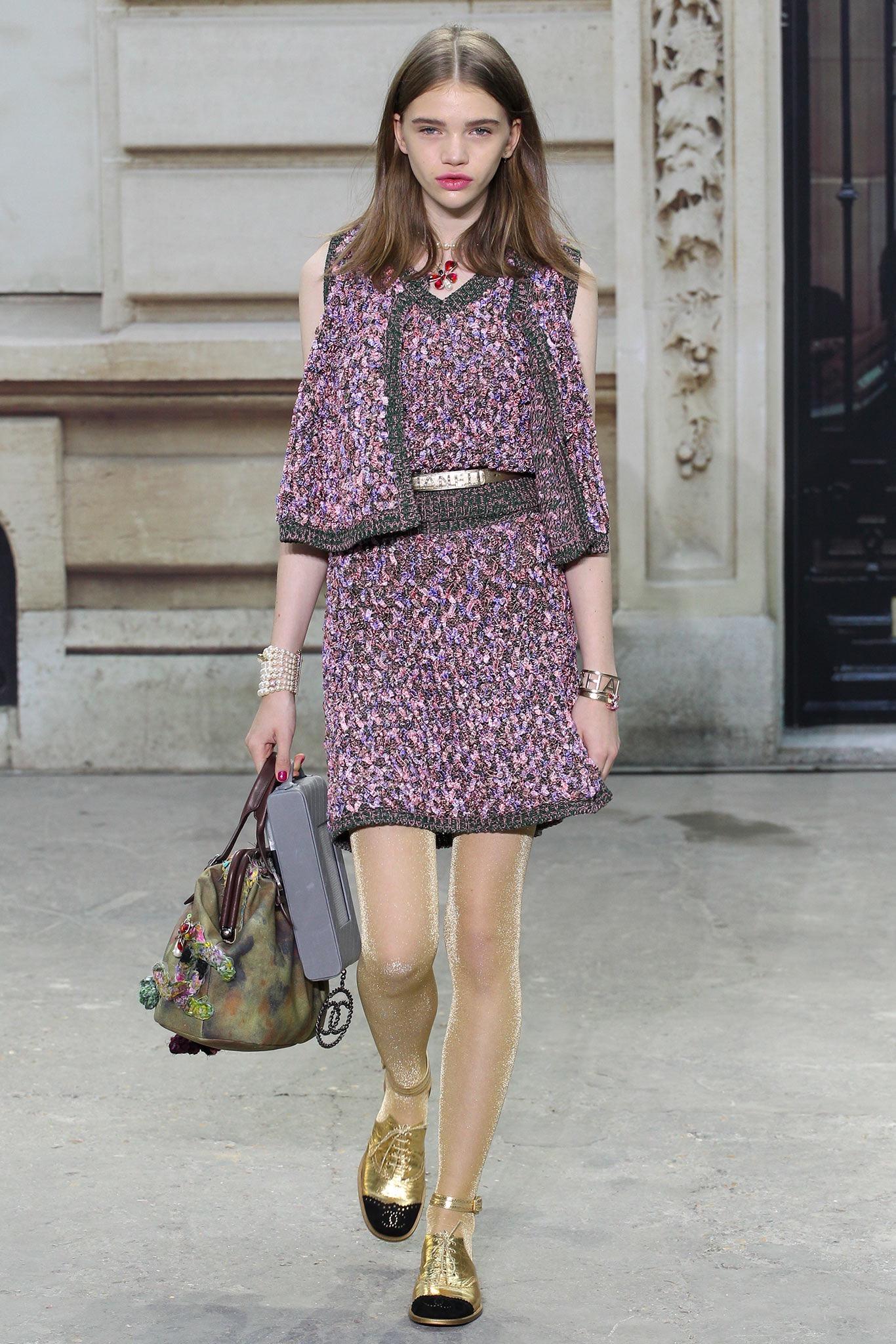 Chanel New Runway Woven Tweed Suit In New Condition In Dubai, AE