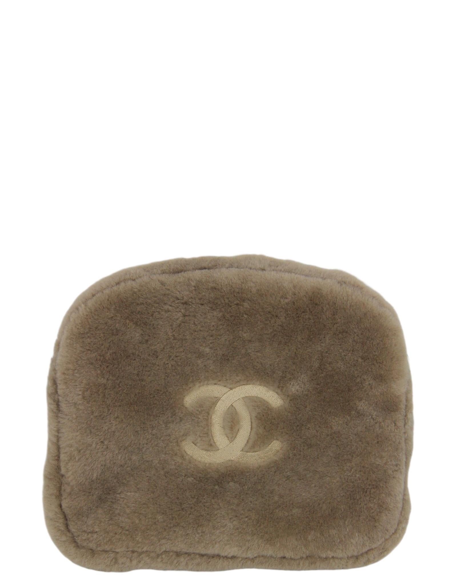 Chanel NEW Shearling CC Logo Flat Mule Slippers w/ Case sz 39 5