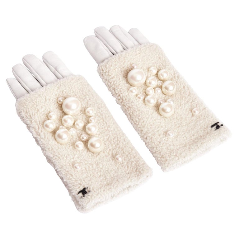 Chanel White Gloves - 9 For Sale on 1stDibs  chanel gloves white, vintage  white gloves, chanel gloves winter