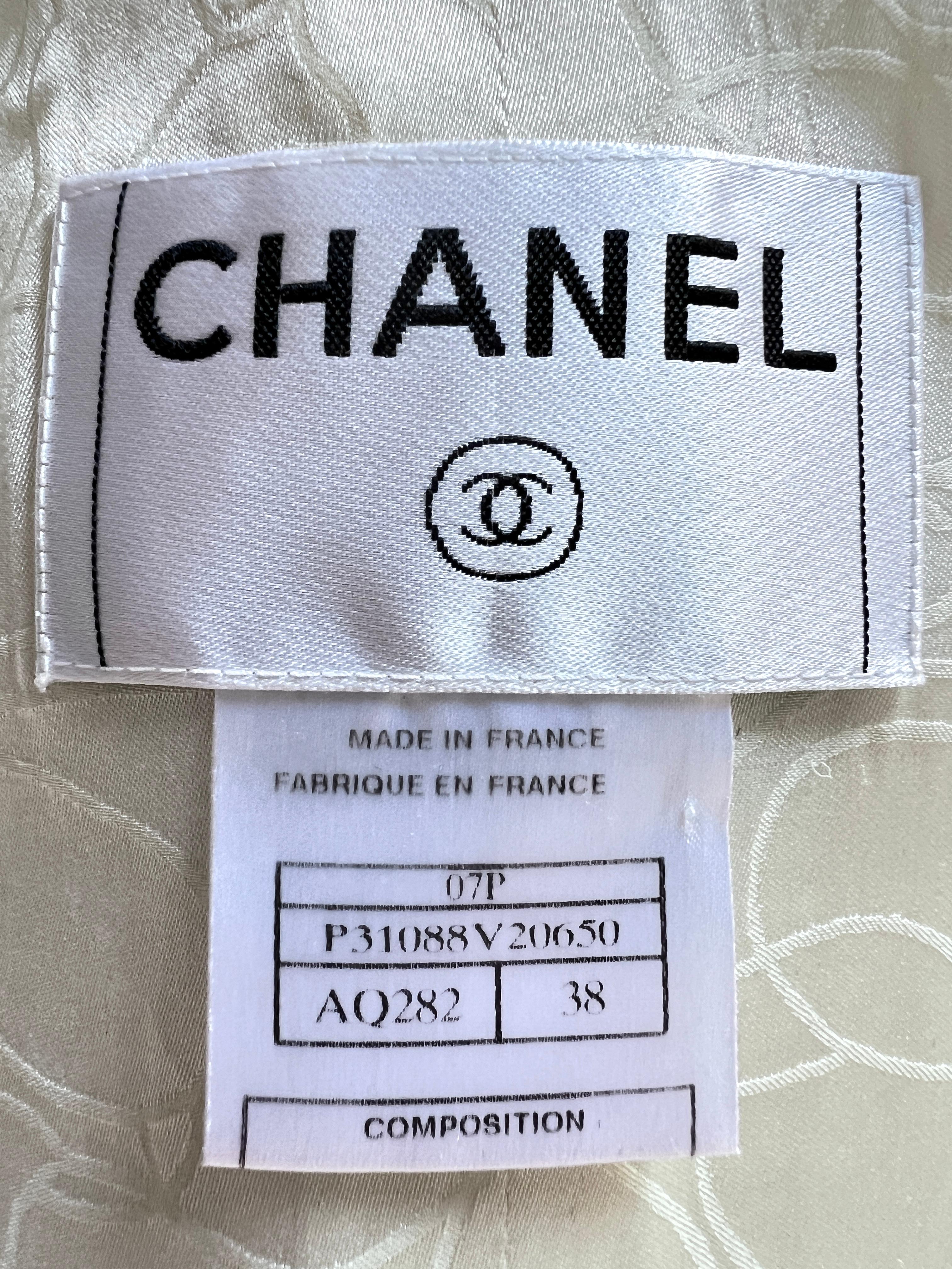 Chanel New Super Rare Chain Embellished Tweed Jacket 10