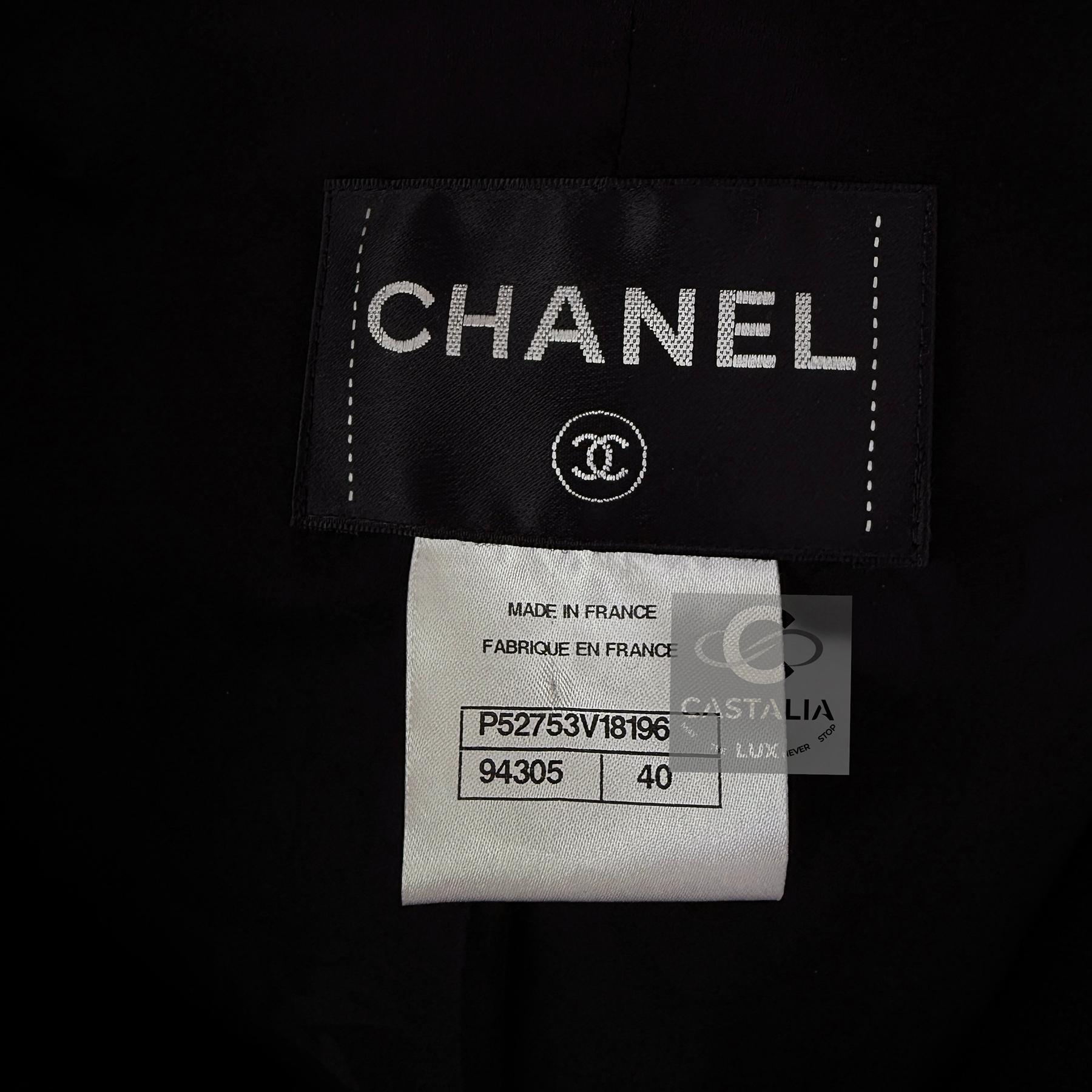 Chanel New Timeless Coco Brasserie Black Tweed Jacket 40 FR 10