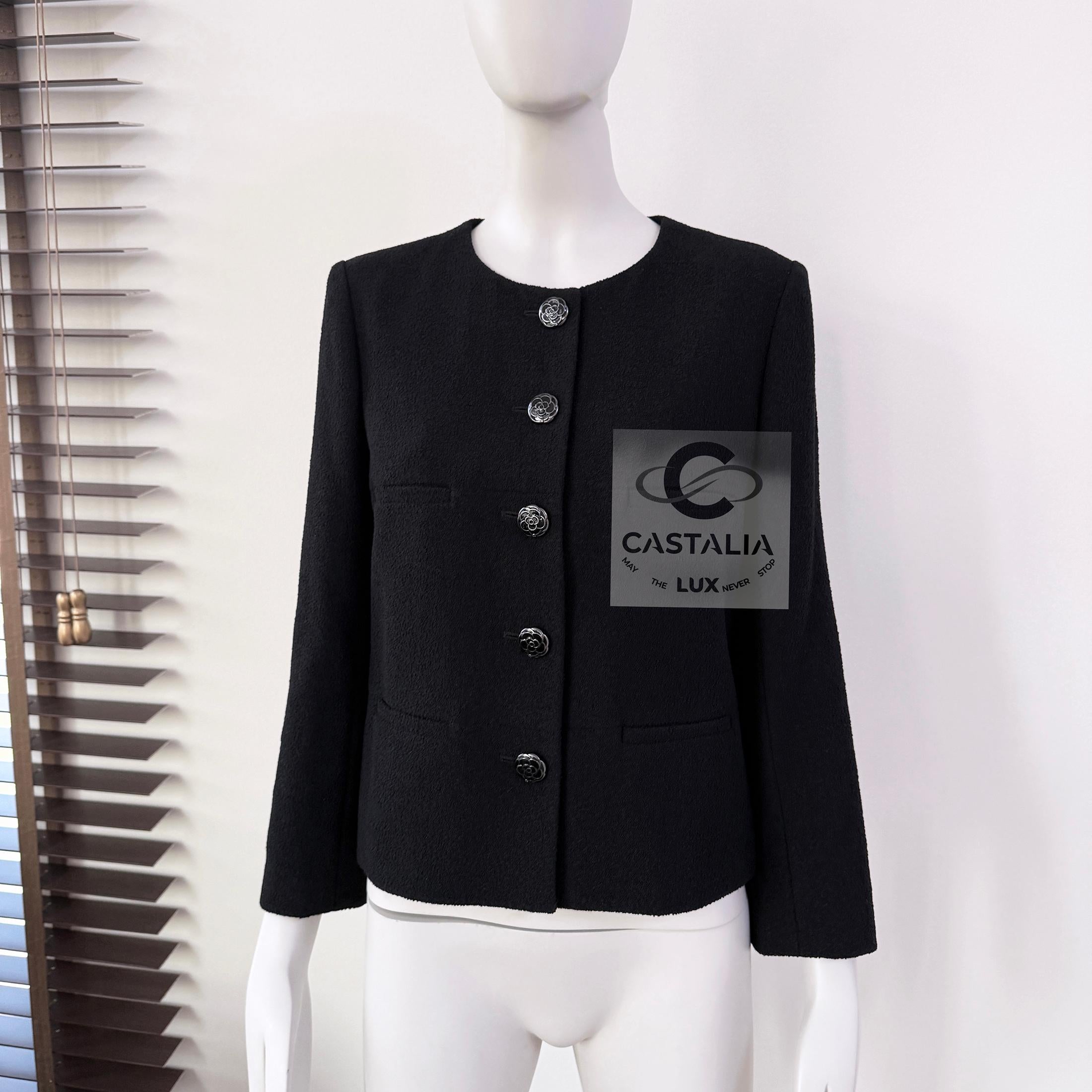 Women's or Men's Chanel New Timeless Coco Brasserie Black Tweed Jacket 40 FR