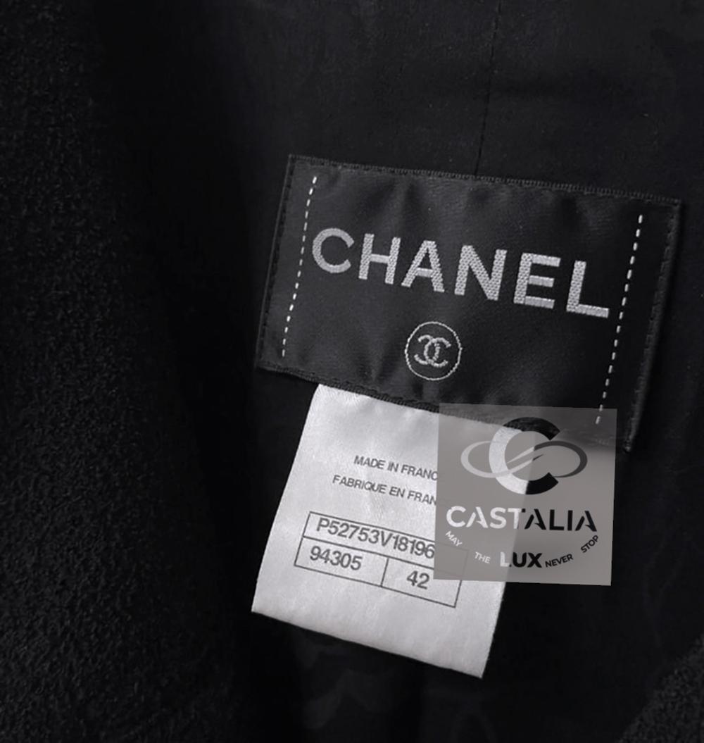 Chanel New Timeless Coco Brasserie Black Tweed Jacket 42 FR 9