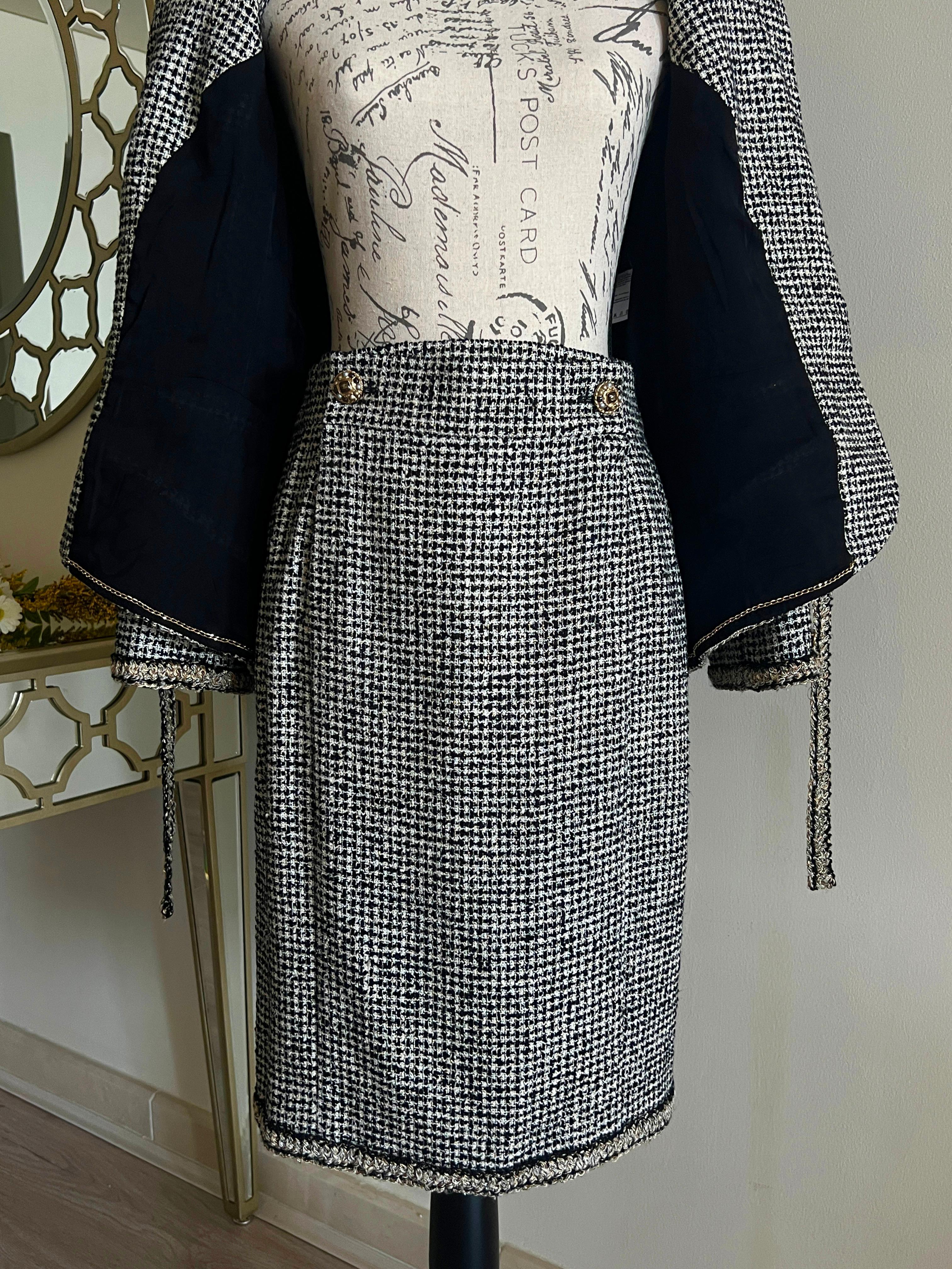 Chanel Neuer Venice Kollektion Lesage Tweed-Anzug im Angebot 6