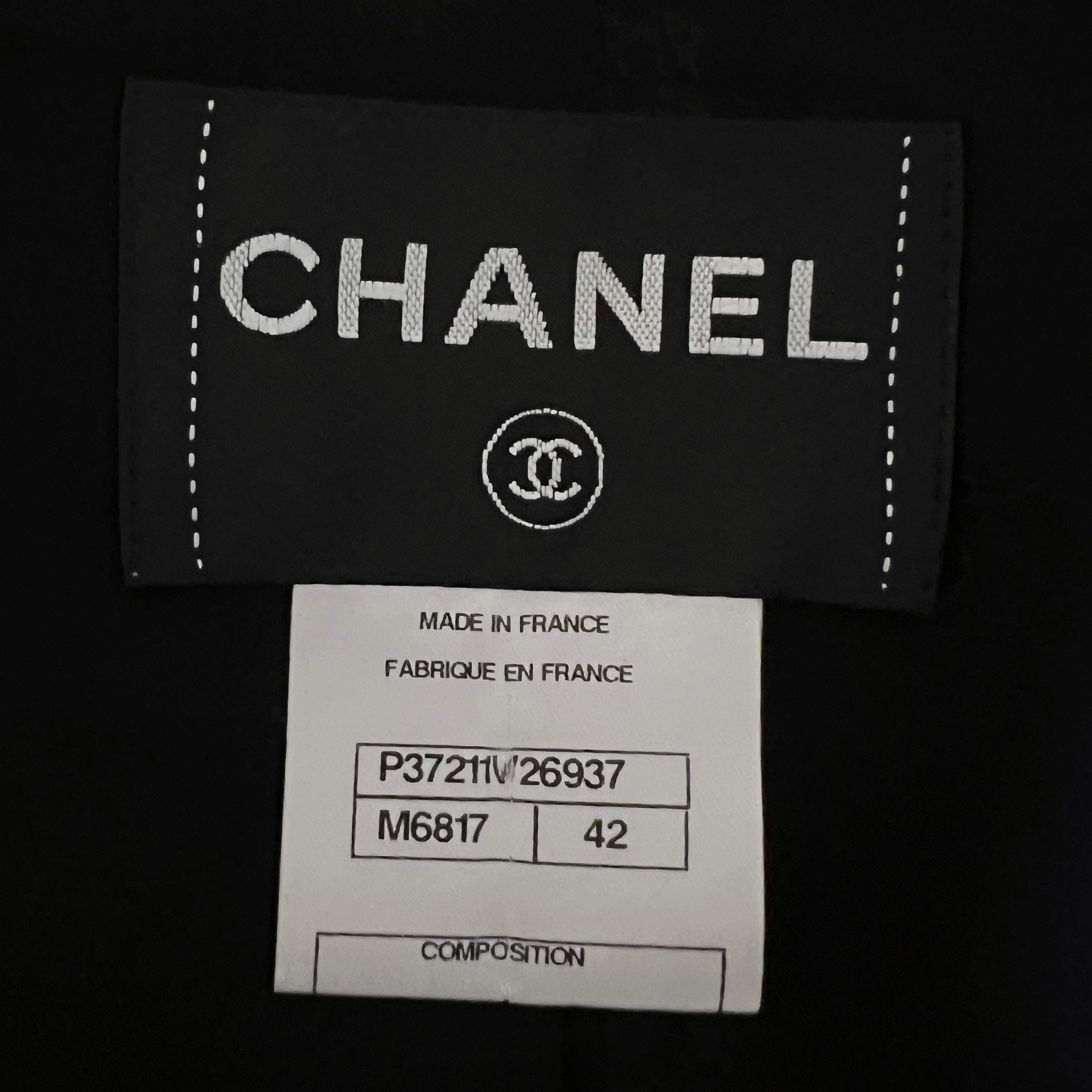 Chanel New Venice Collection Lesage Tweed Suit For Sale 12