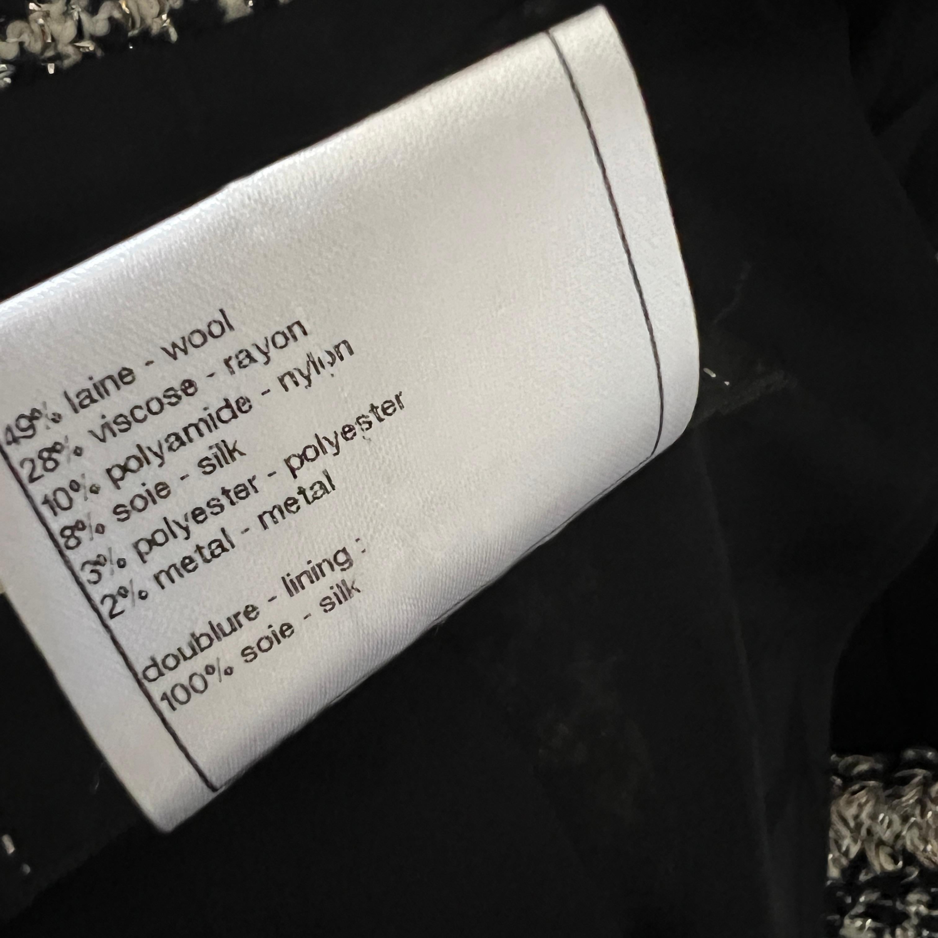 Chanel New Venice Collection Lesage Tailleur en tweed en vente 12
