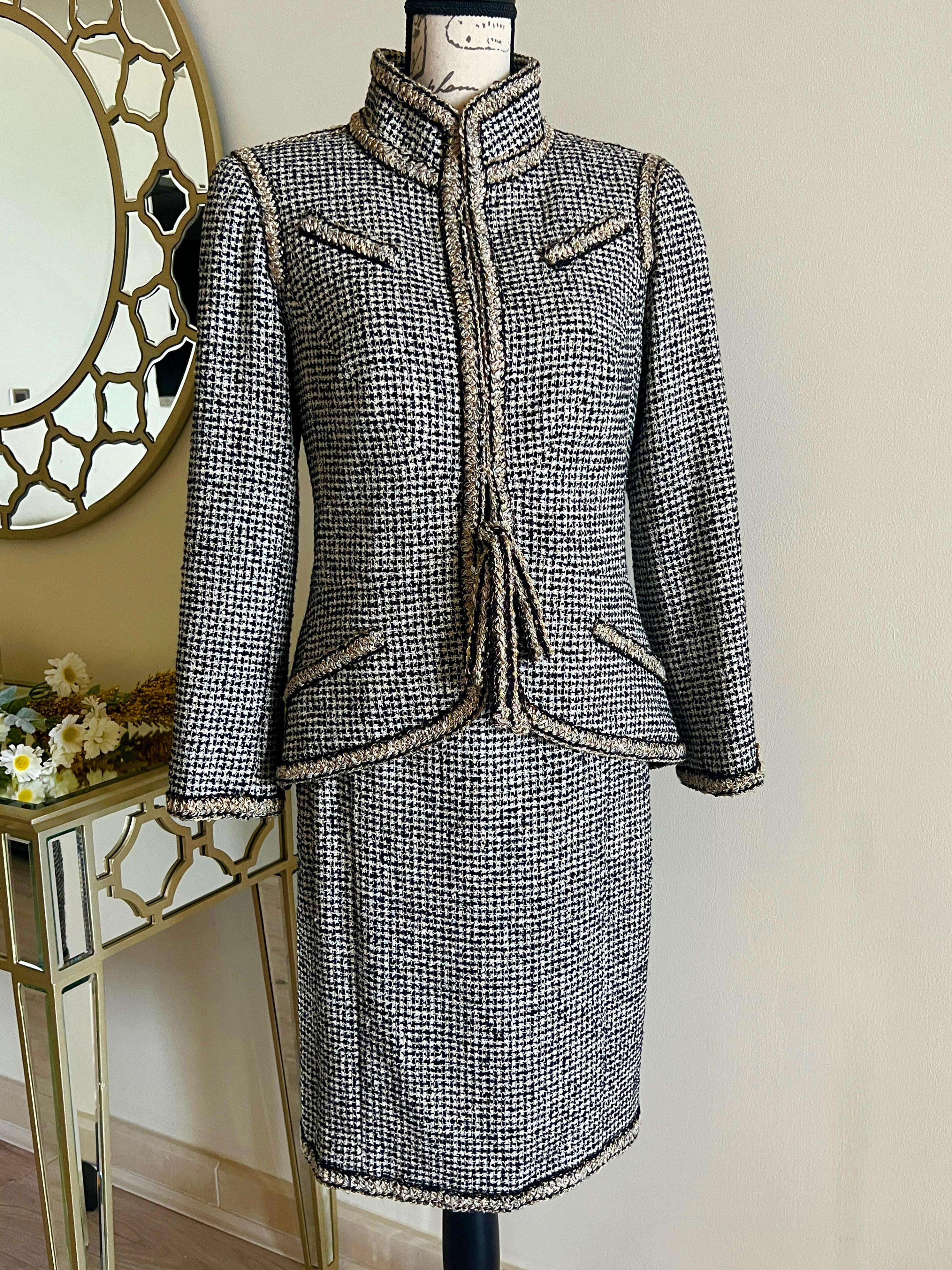 Chanel New Venice Collection Lesage Tweed Suit For Sale 1