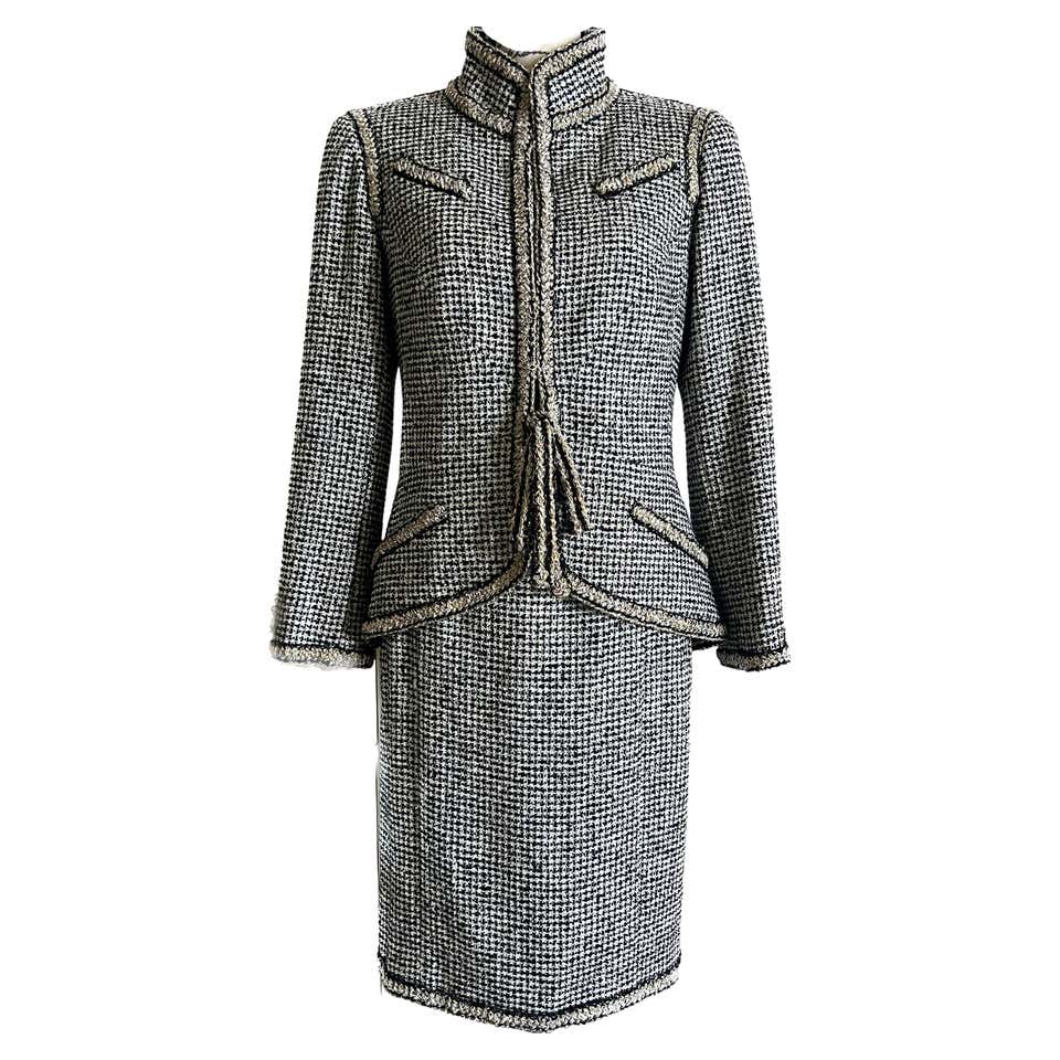 Vintage Chanel Suits, Outfits and Ensembles - 266 For Sale at 1stDibs ...