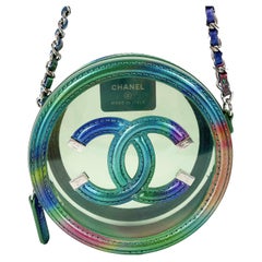 CHANEL Neu mit Etiketten CC Regenbogen PVC Runde Mini-Clutch mit Kette Crossbody