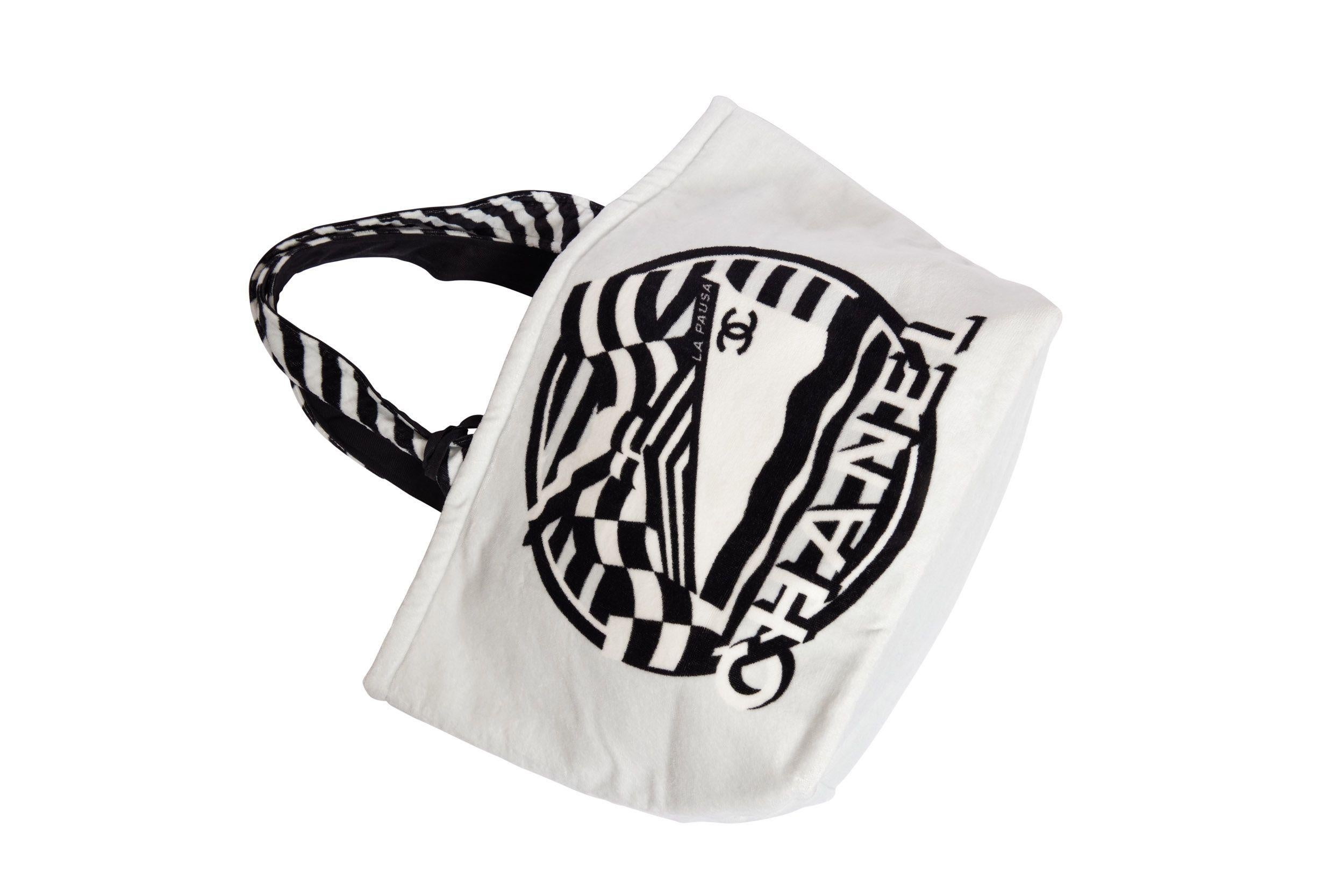 Women's Chanel New White La Pausa Beach Bag