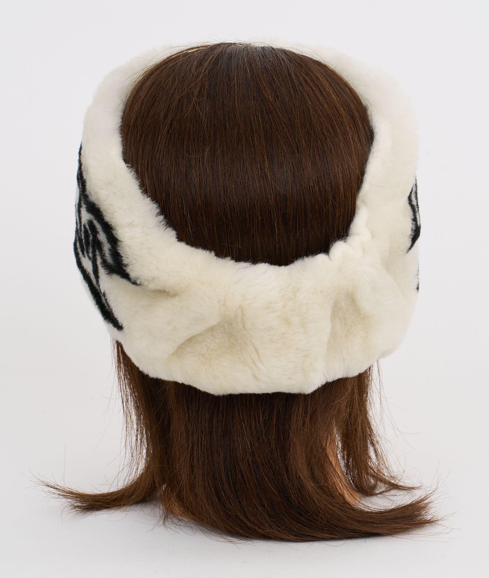 Chanel New White Shearling Logo Headband In New Condition For Sale In West Hollywood, CA