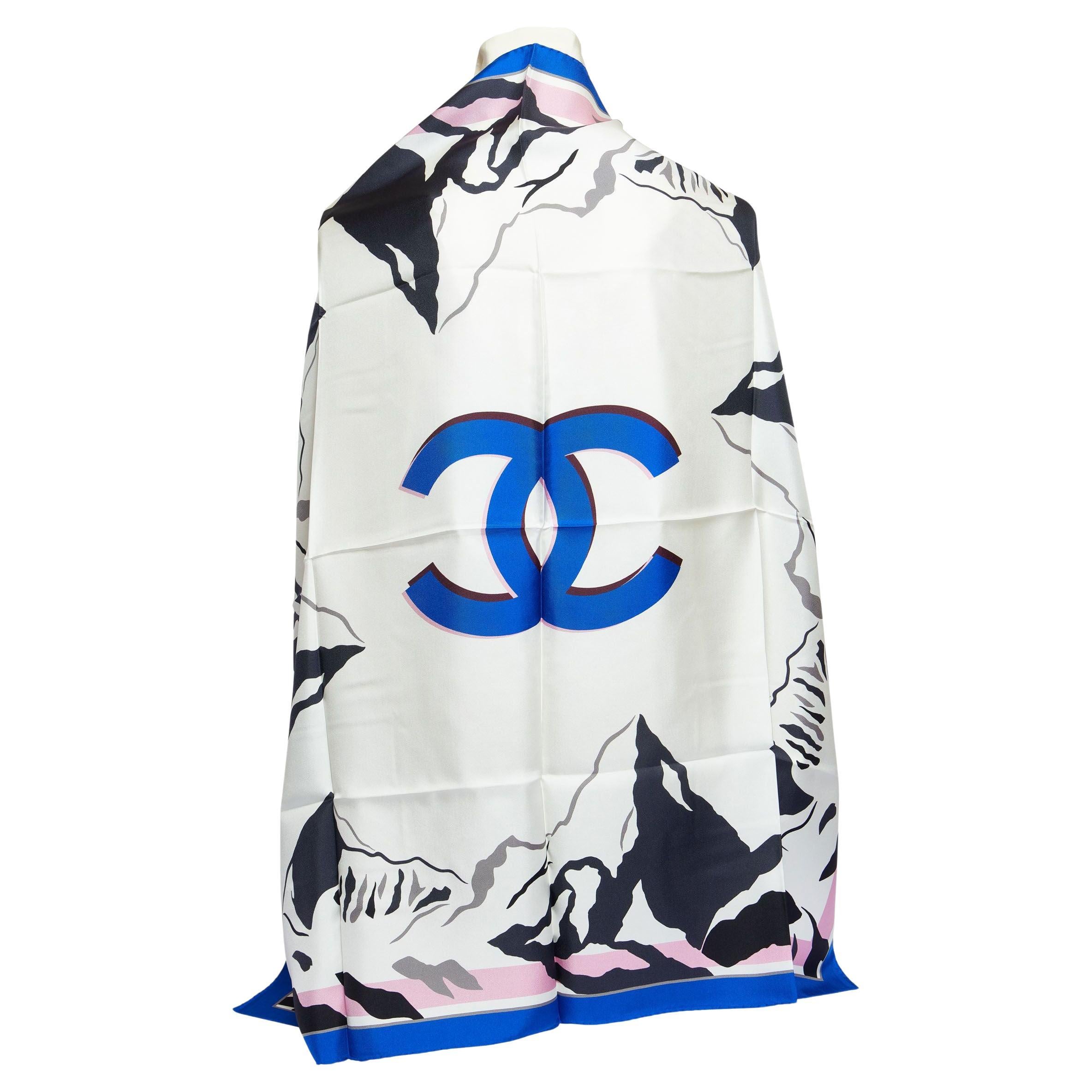 Sciarpa Chanel New White Silk Blue CC Logo