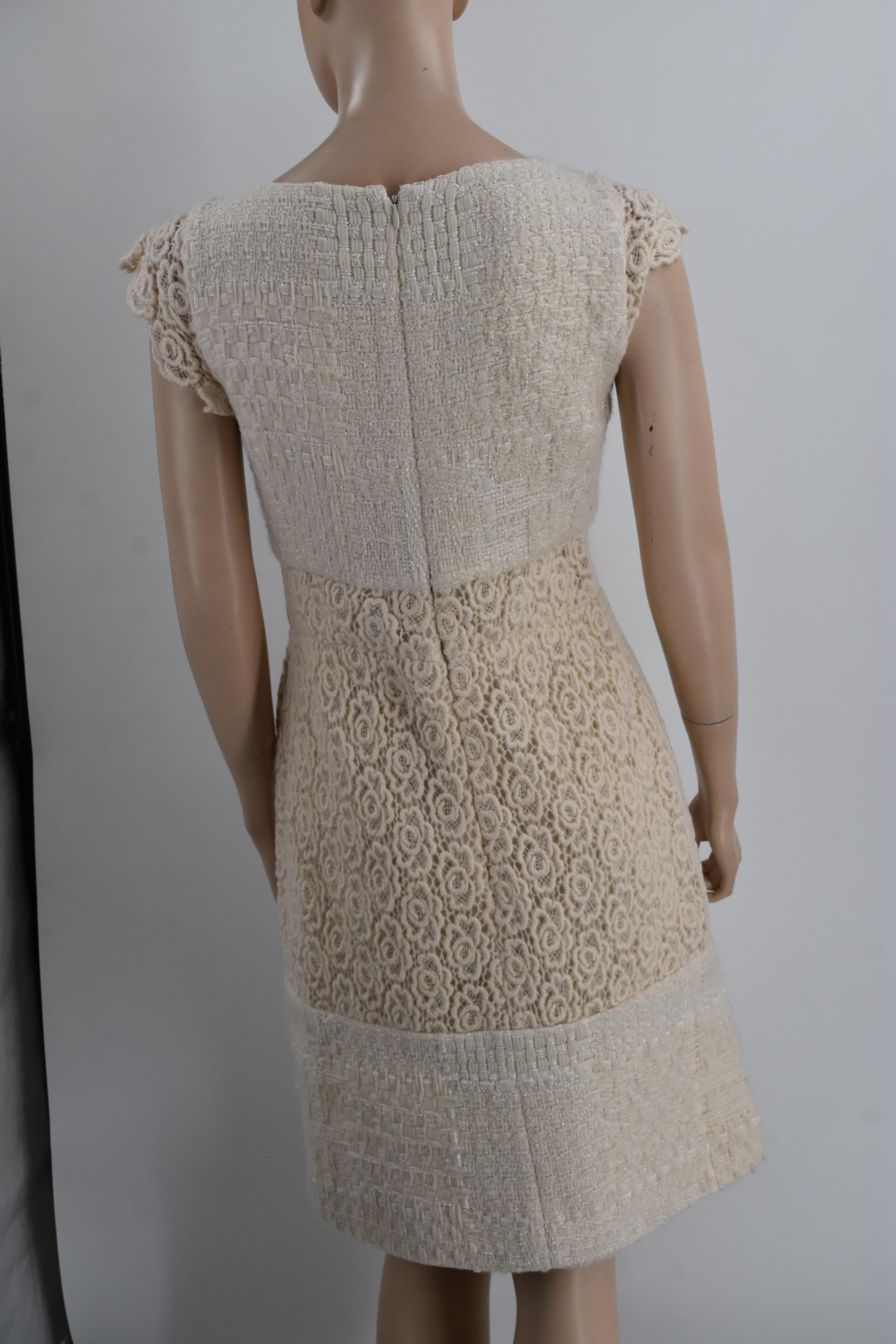 Chanel New with Tag 15A 2015 Cashmere Runway Dress 38 Fabric Swatch In New Condition For Sale In Merced, CA