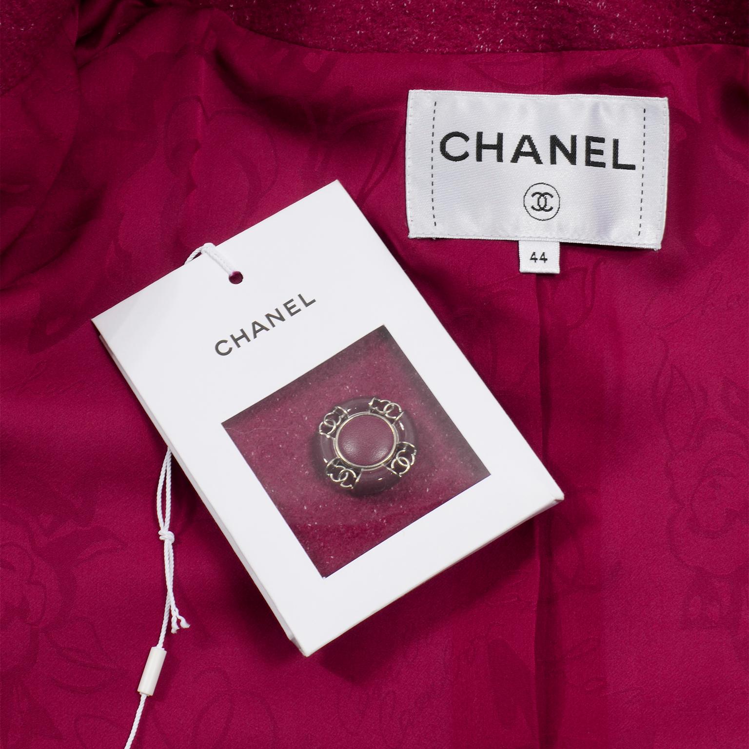 Chanel New With Tags 2018 Raspberry Pink Wool Blend Jacket Deadstock 8