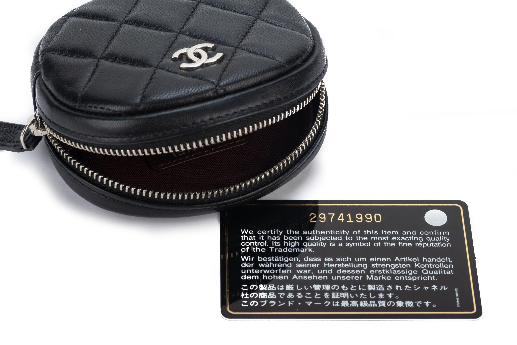 Chanel NIB Black Caviar Coin Case In New Condition In West Hollywood, CA