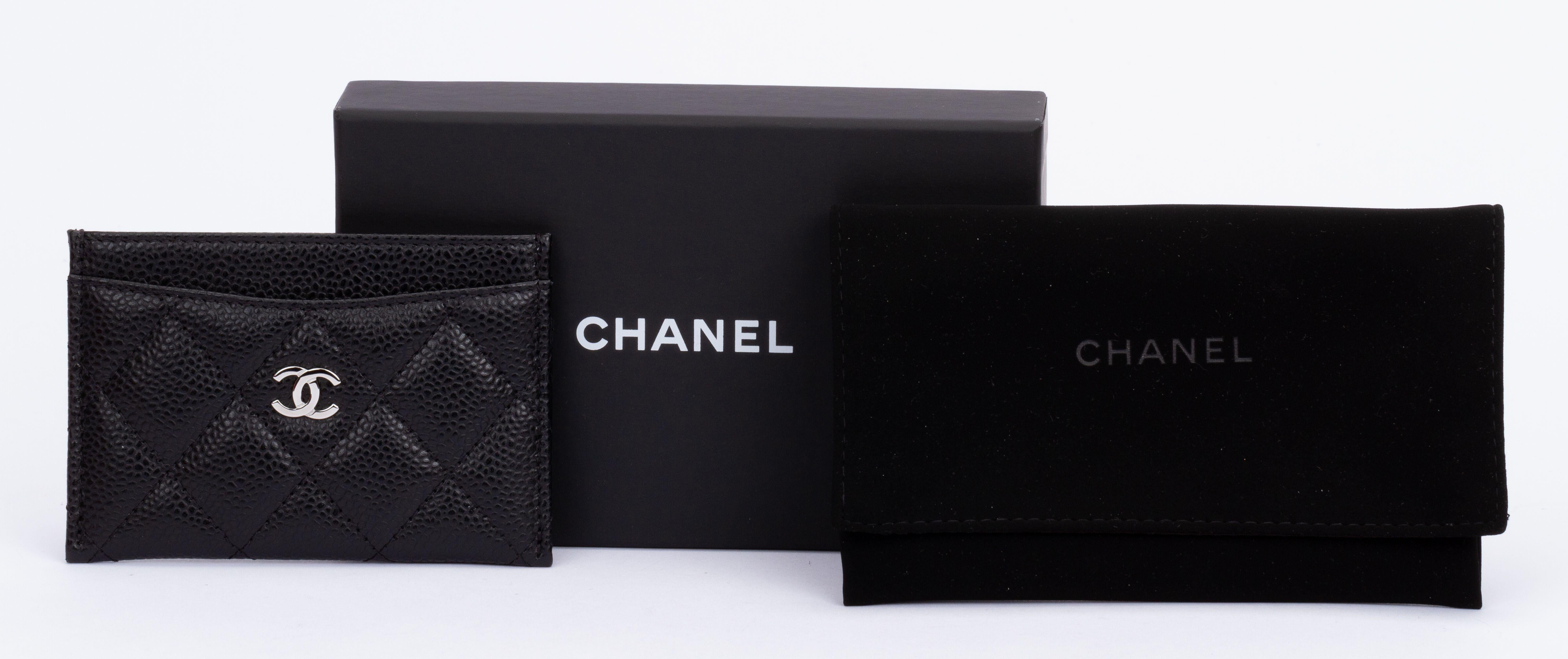 Women's or Men's Chanel NIB Card Holder Black Silver