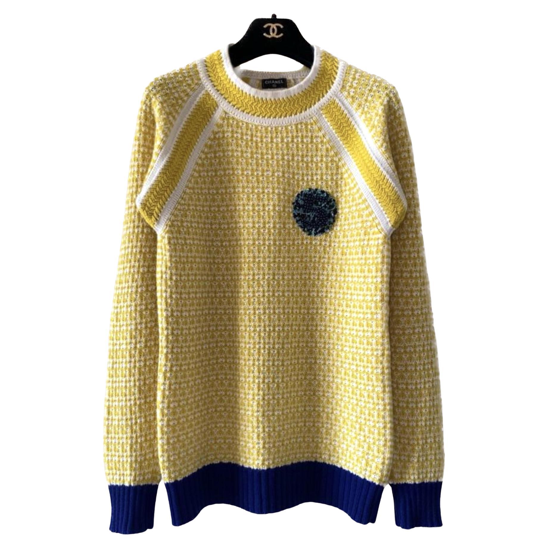 Chanel no top 5 sweater