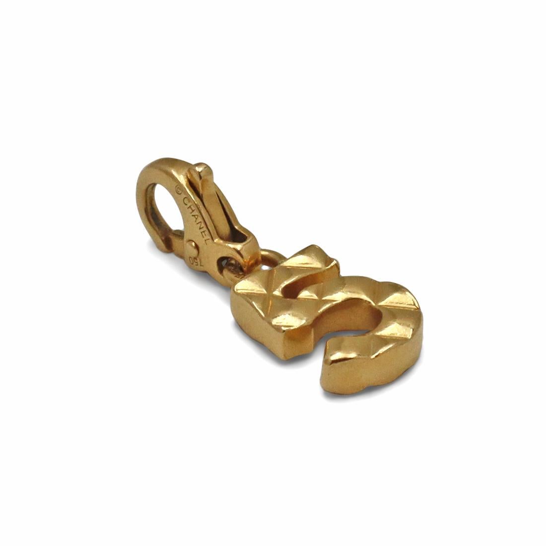 chanel no 5 charm
