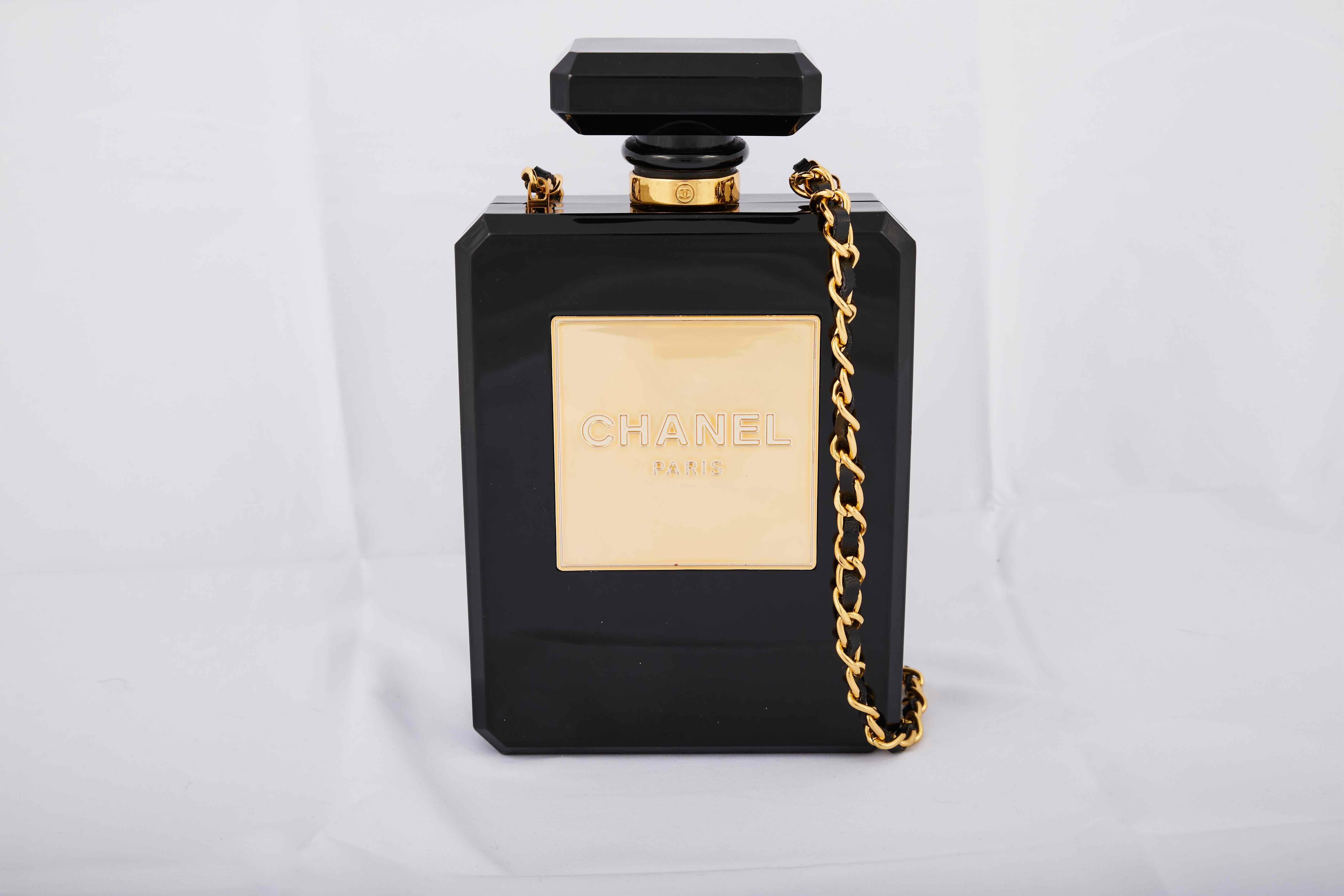Women's Chanel No5 Perfume Black Limited Edition Evening Shoulder Bag For Sale
