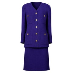 CHANEL Noble Purple Tweed Suit with 64K Gold CC Buttons 44 FR